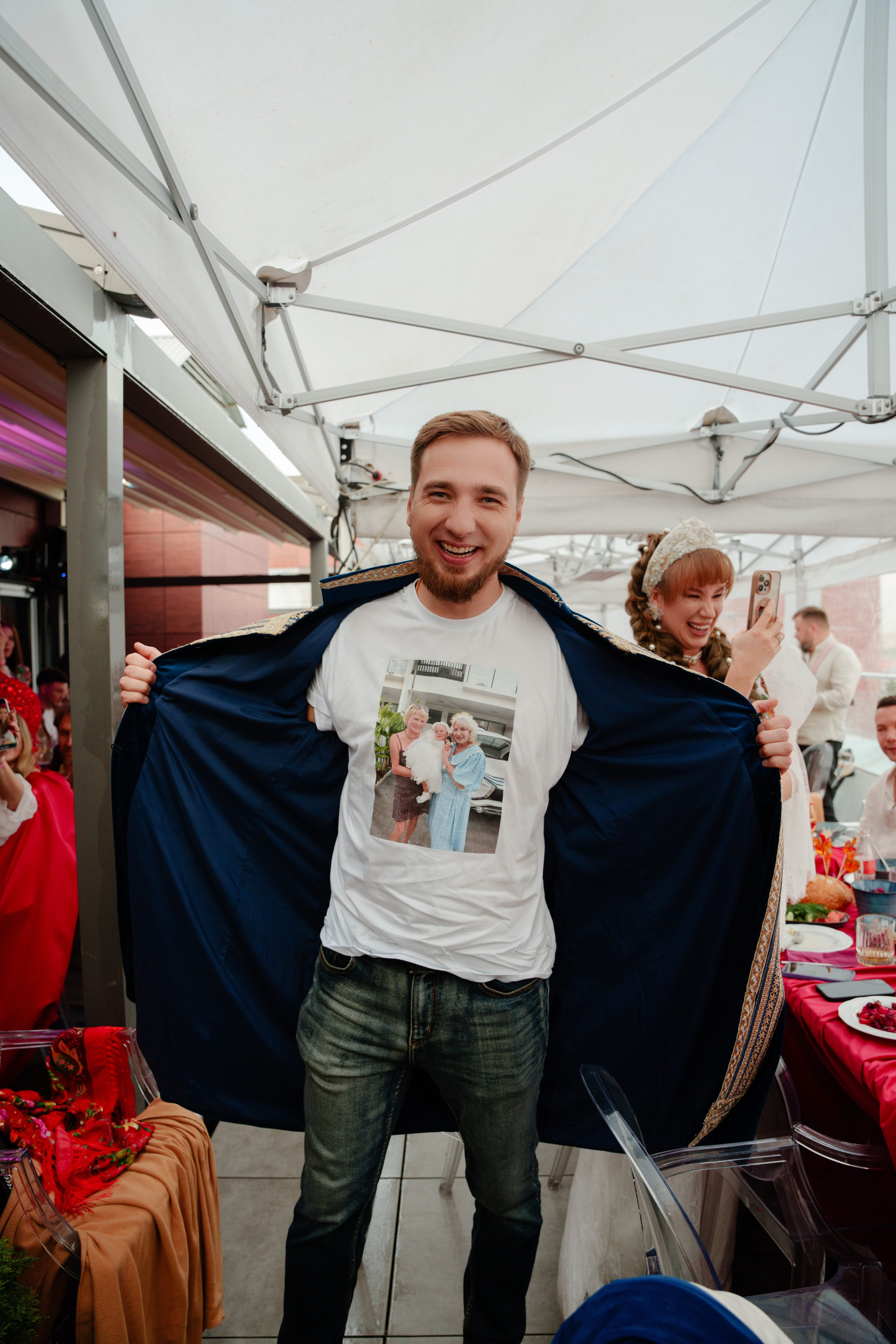 Репортажный фотограф на гендер пати в славянском стиле в Москве. Репортажный фотограф Москва Сергей Дружинин