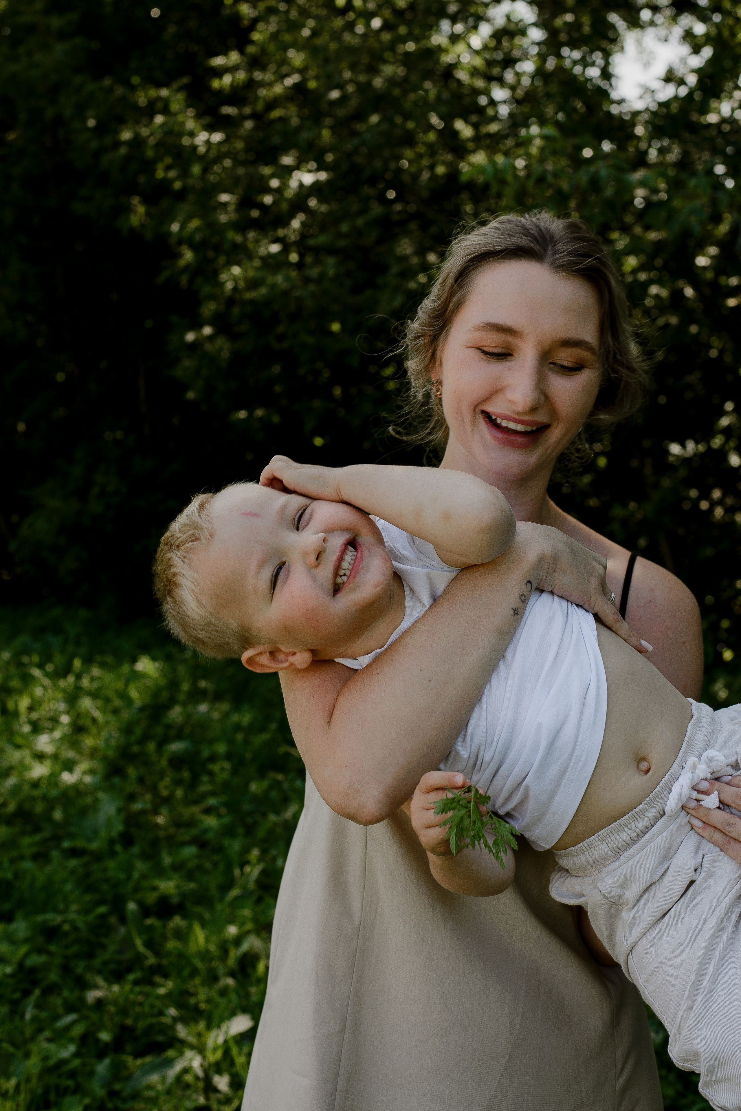 Семейный альбом. Дина — ваш фотограф в Коломне и Москве. Живые портреты, любимые люди, важные события. Всё, что хочется помнить