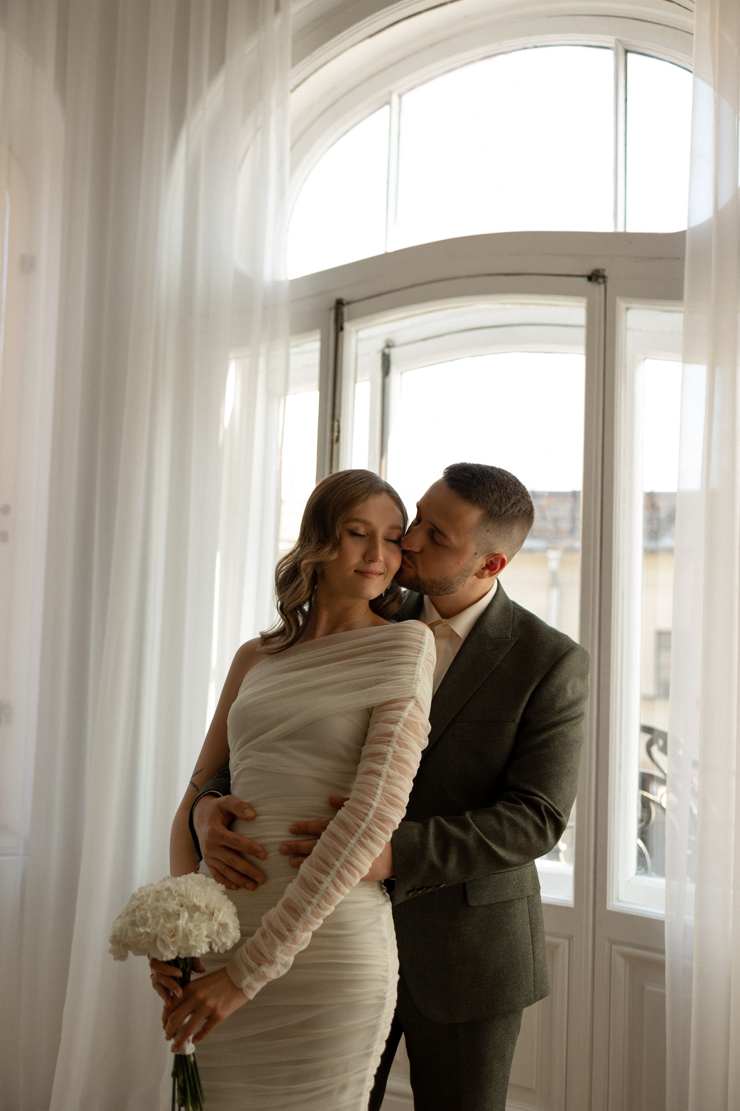 Свадебная фотосессия в студии/отеле. Фотограф в Санкт-Петербурге Шевченко Наталья