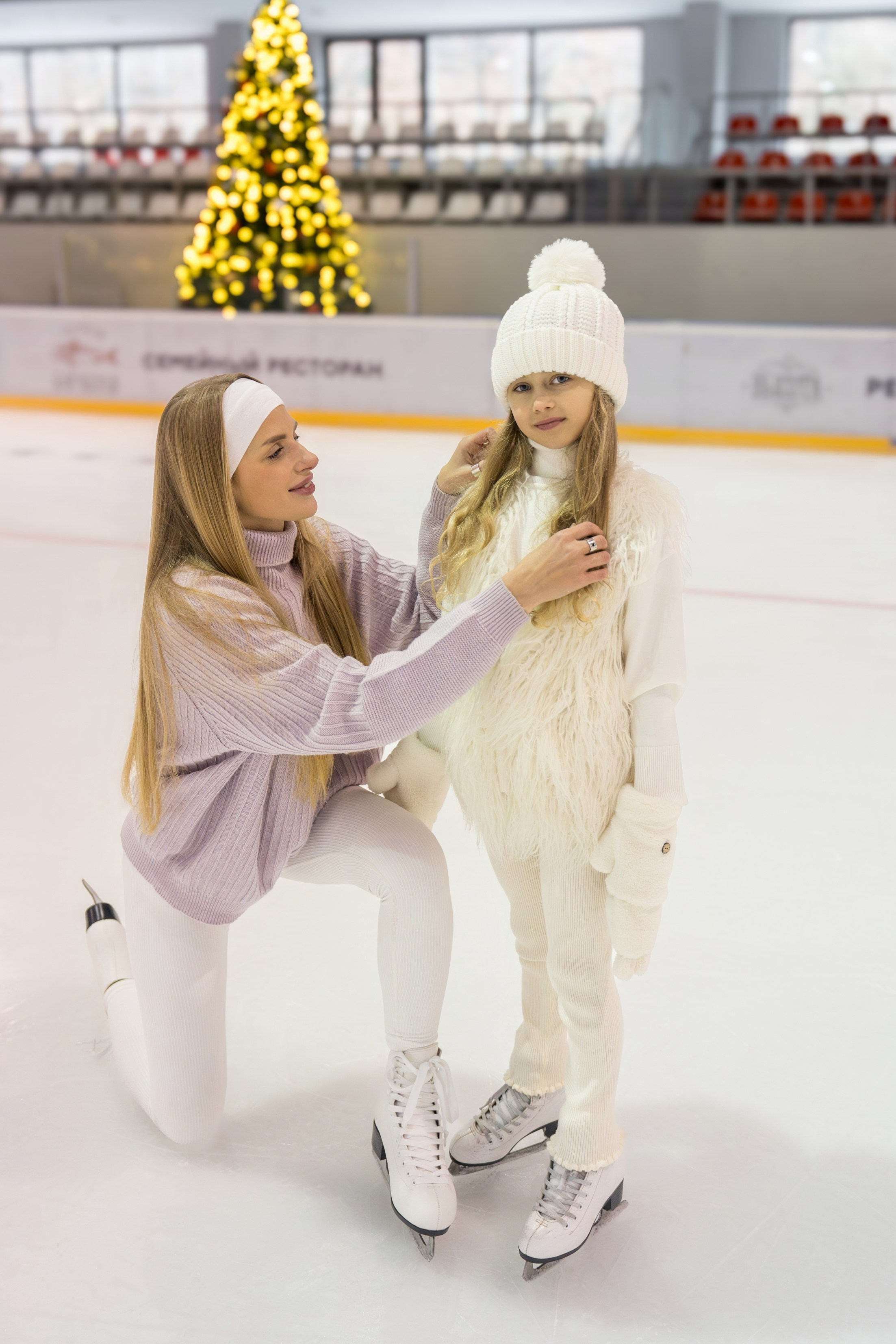 Контент съемка на катке для курорта Роза Хутор. Репортажный фотограф в Красной Поляне и Сочи Павлюченко Екатерина