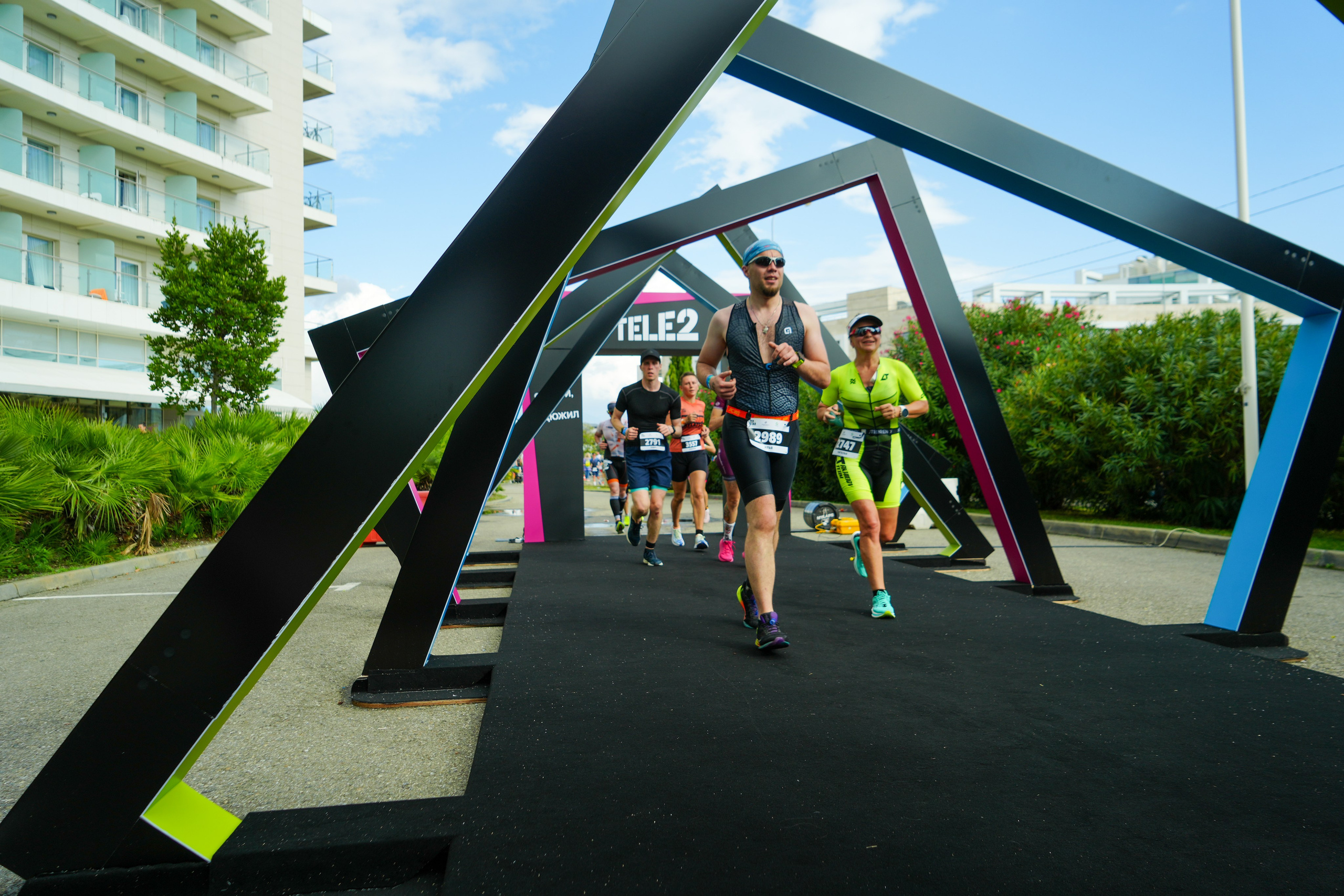 Фотоотчет партнерской интеграции для компании TELE2 на фестивале Ironstar. Репортажный фотограф в Красной Поляне и Сочи Павлюченко Екатерина