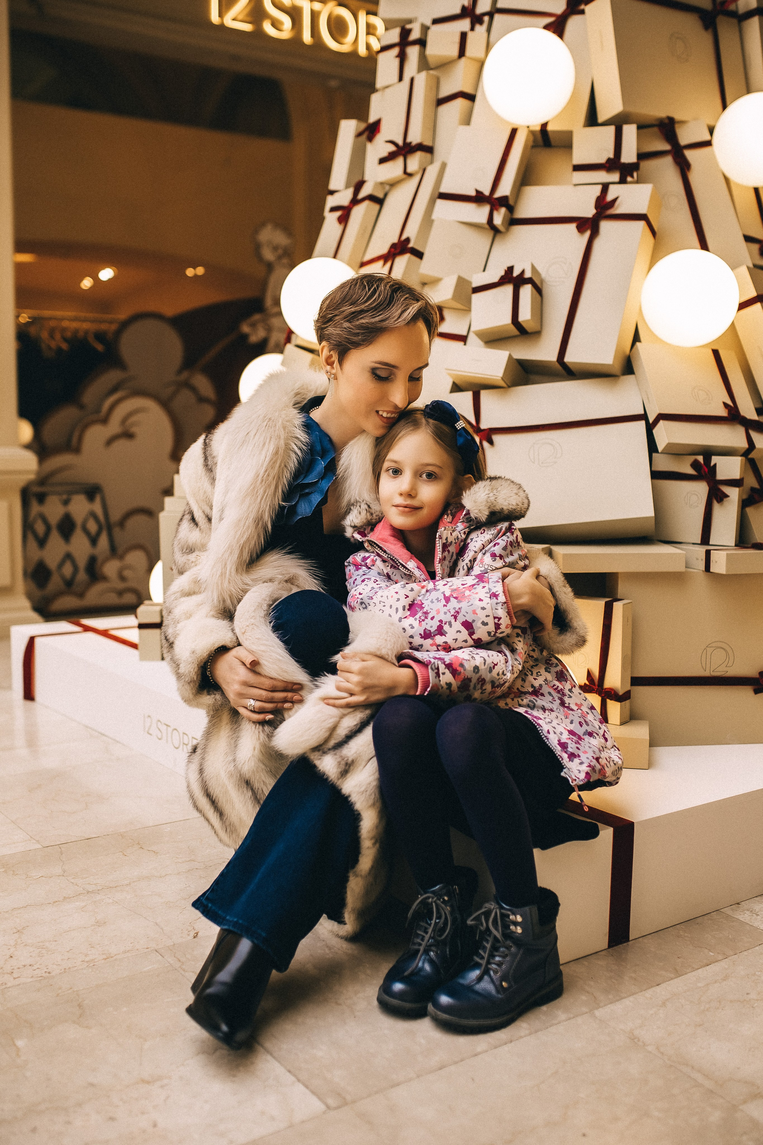 Новогодний ГУМ. Надя и Алиса!. Профессиональный фотограф, Москва |Видное Елена Елизарова