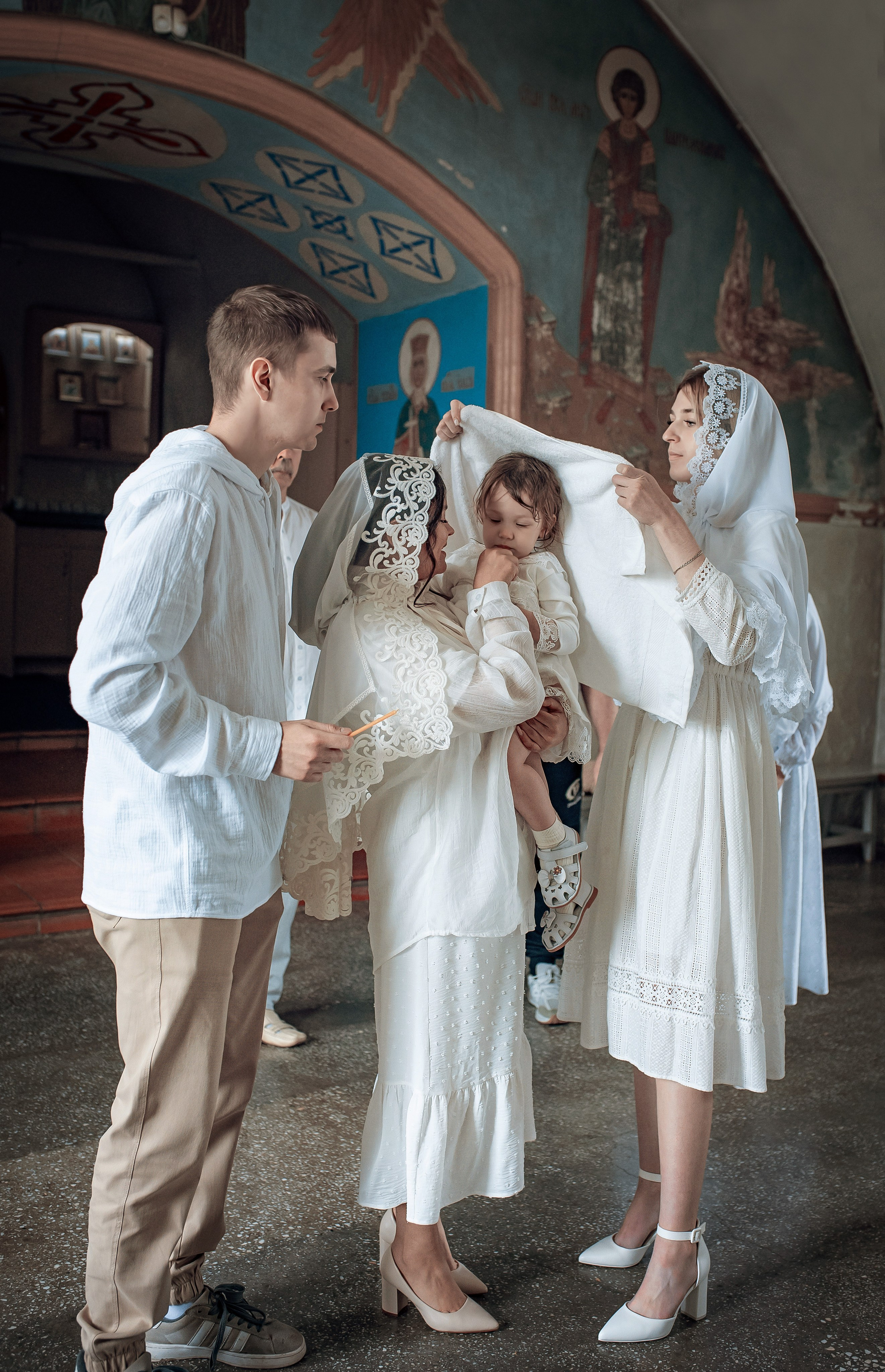 Крещение Машеньки в Свято-Троицком соборе Емельяново. Фотографы крещения/венчания  Красноярск Татьяна и Вячеслав Переваловы