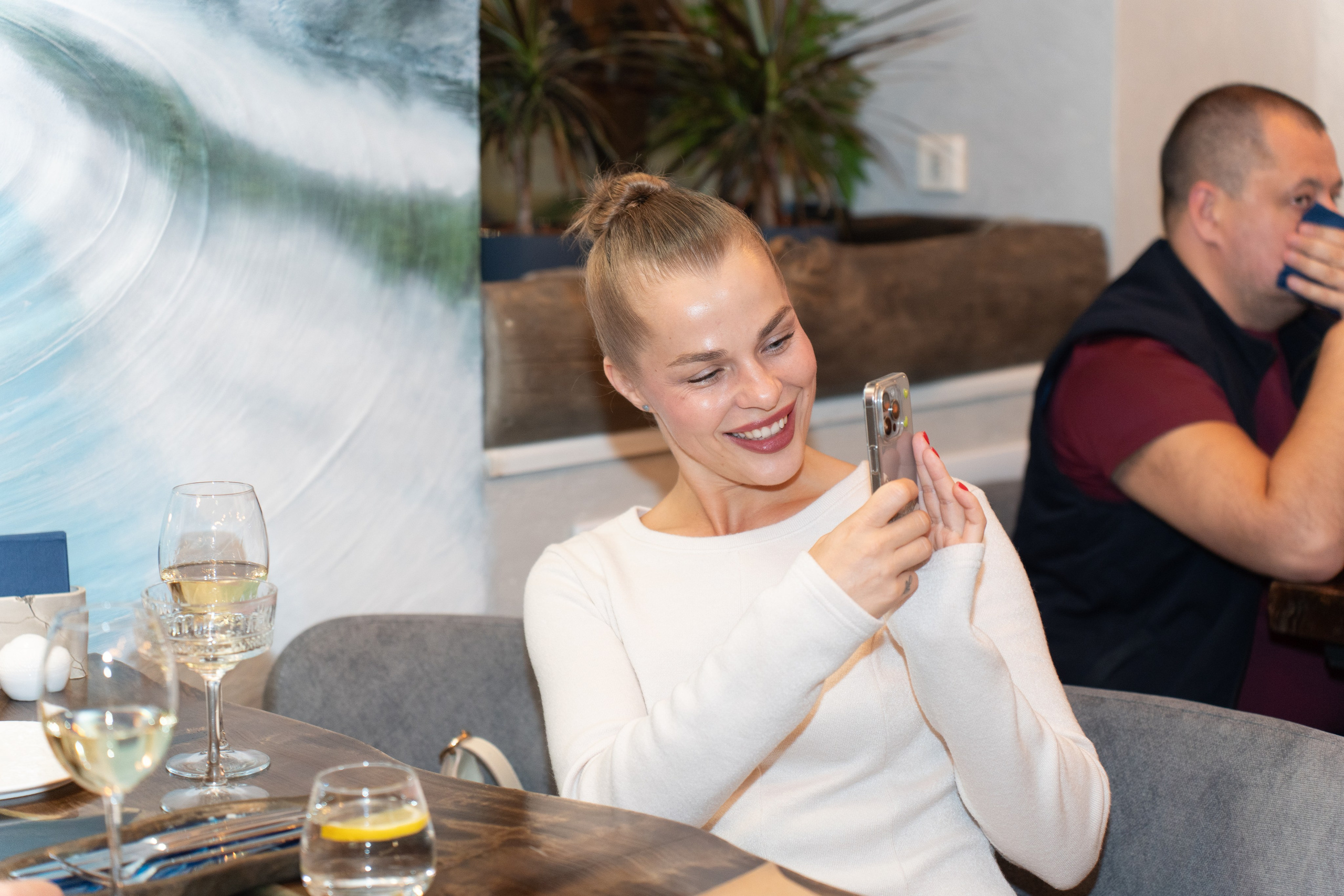 Лед и ложка. Для тех, кто не ждёт удачи, а создаёт её. Каждая фотосессия — это твой момент, твой стиль, твой успех. 📸