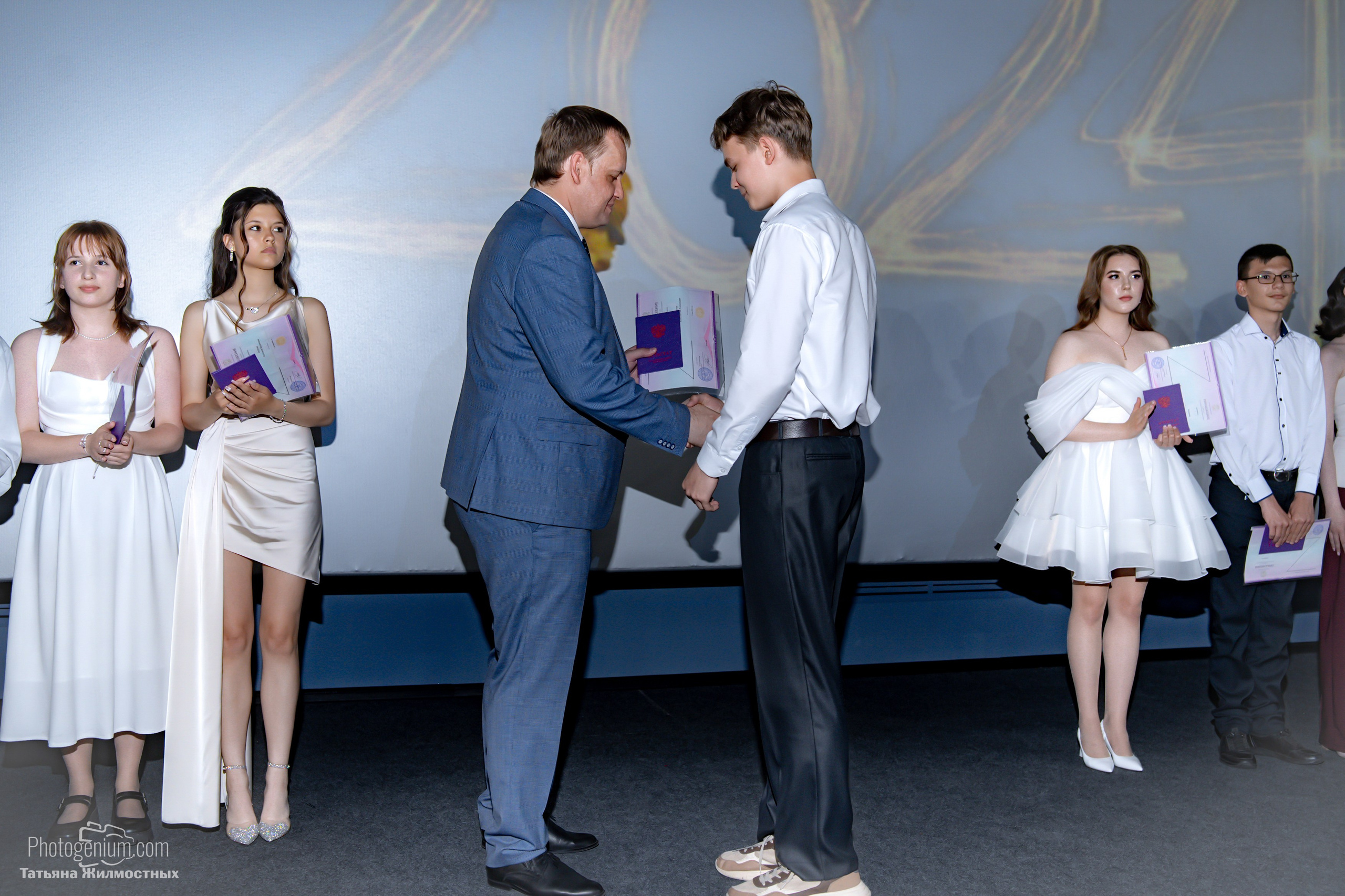 Выпускной 9"Д» класс школа № 35. Фотограф Нижний Новгород Татьяна Кейод