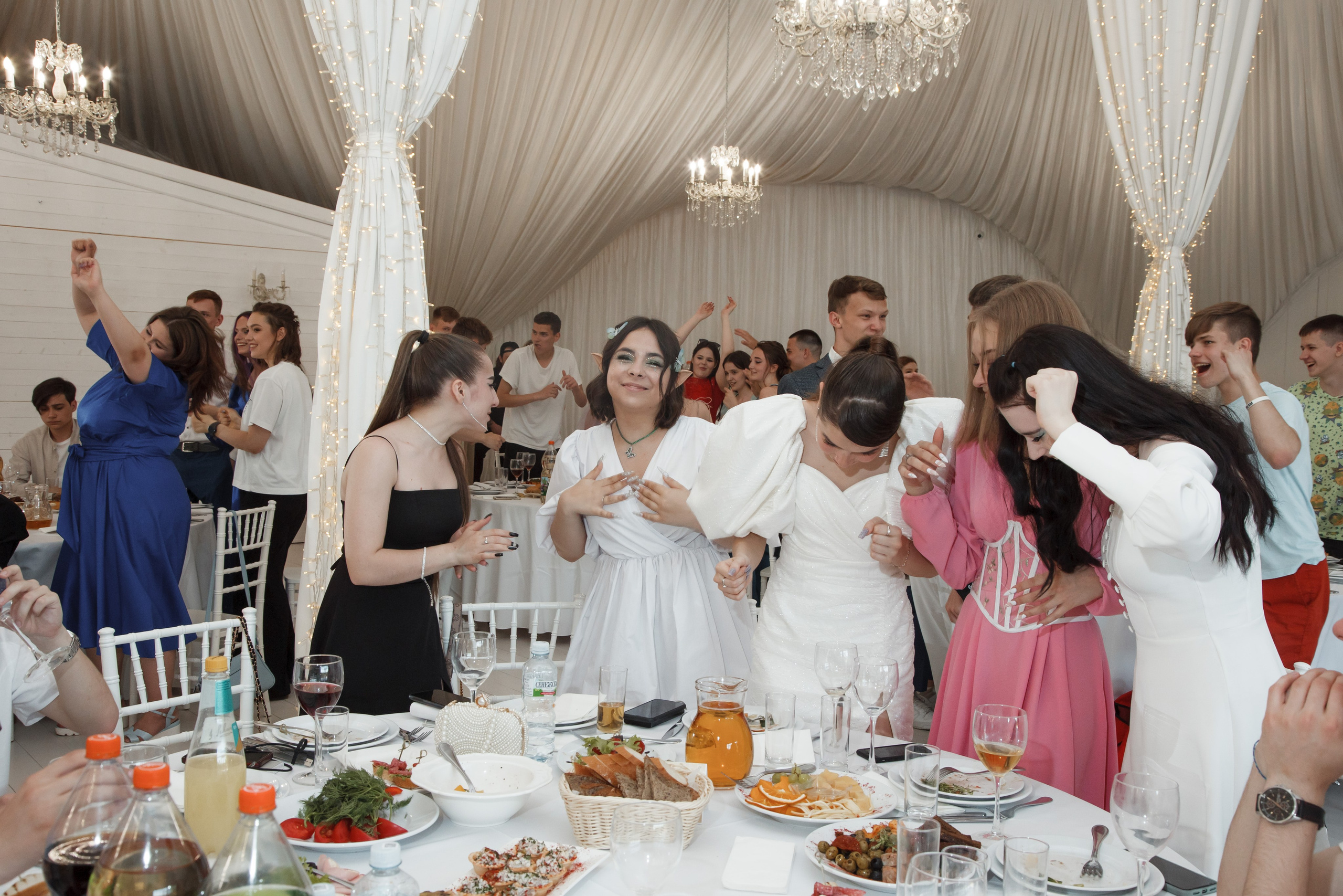 Выпускной, шатер в усадьбе «Гребнево». Свадебный и репортажный фотограф (Москва, Королев и другие)
