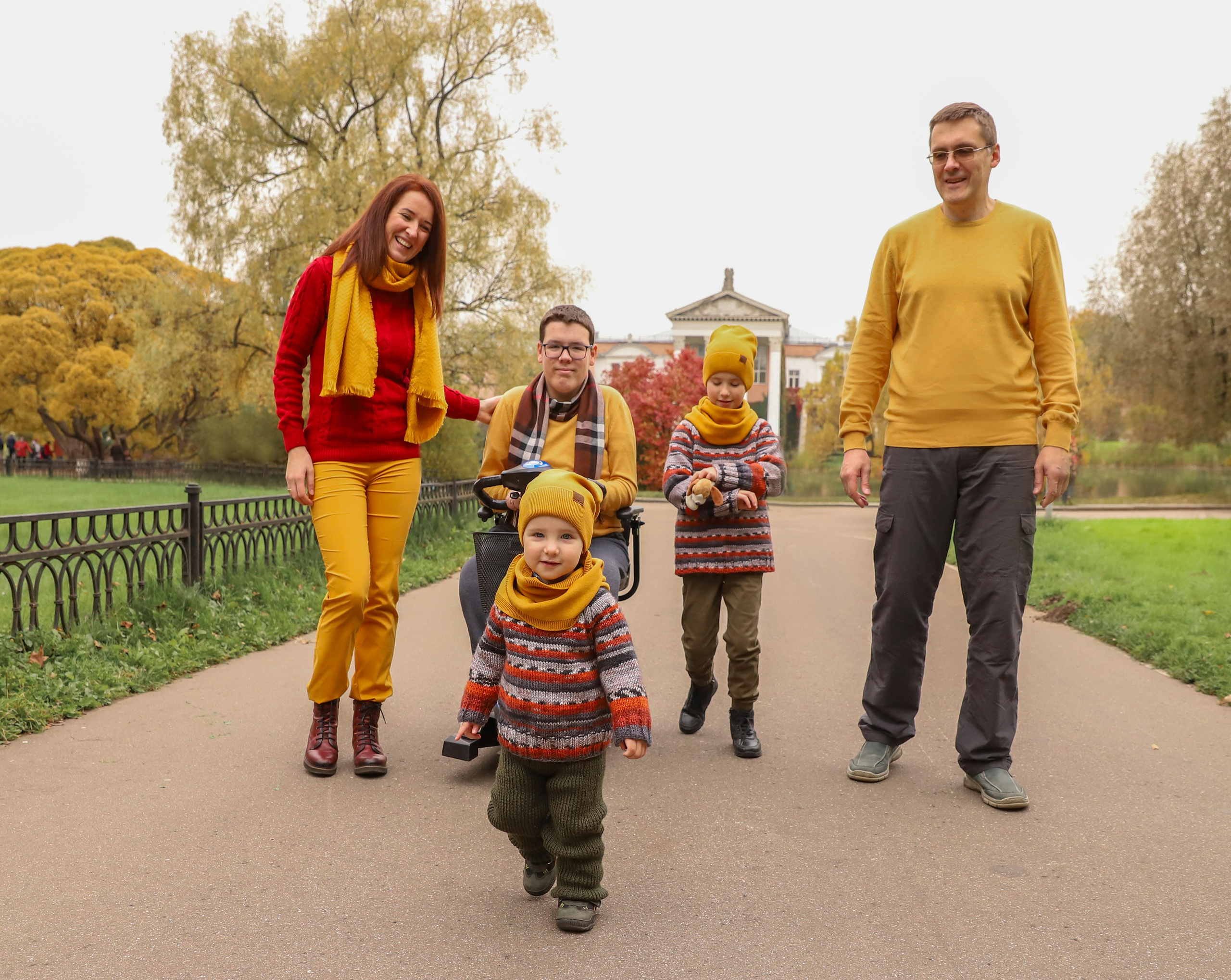 Прогулка в Ботаническом саду. Детский и семейный фотограф г. Москва Оксана Катаджи