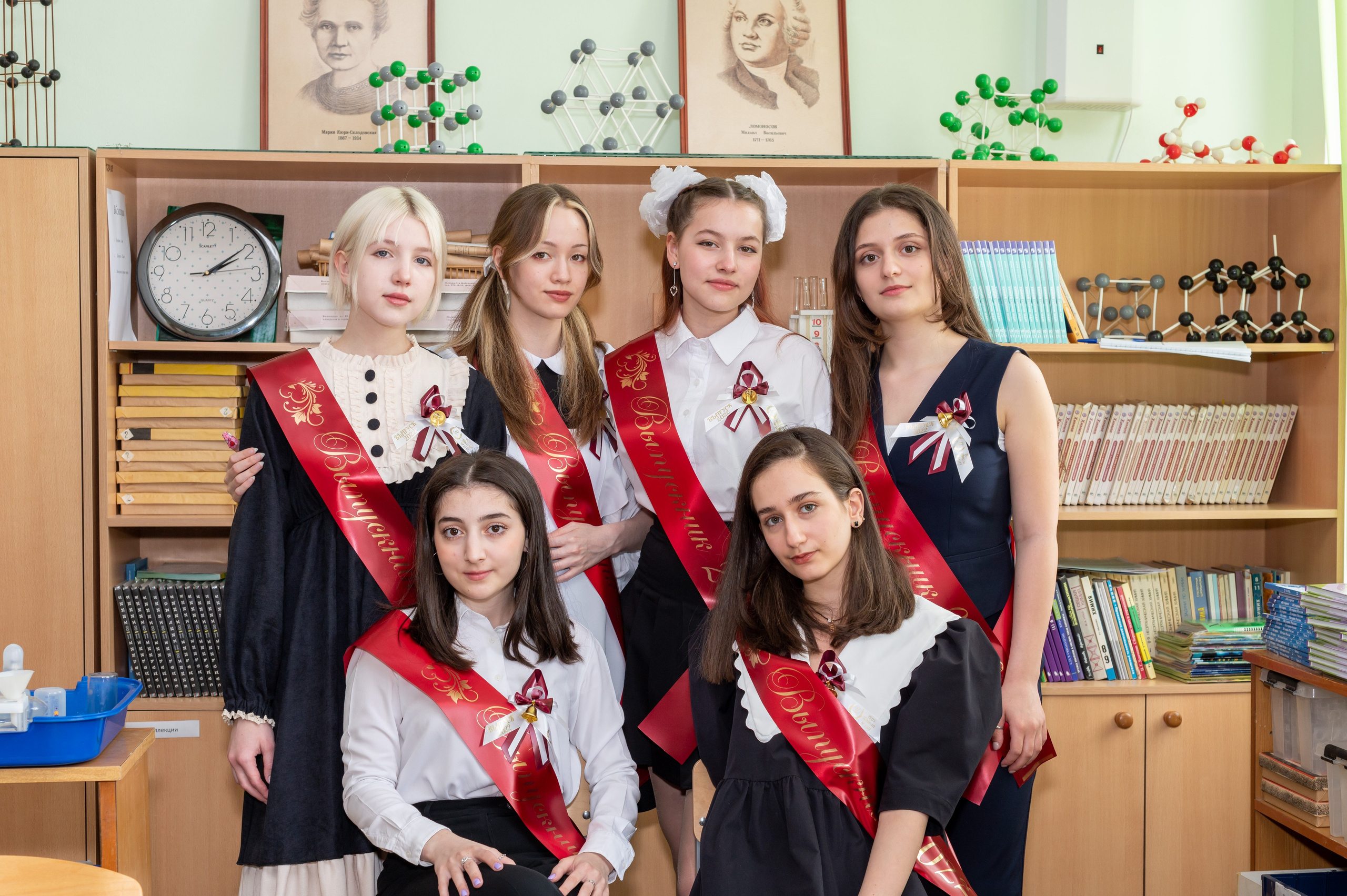 Последний звонок Школа 1412. Детский и семейный фотограф г. Москва Оксана Катаджи