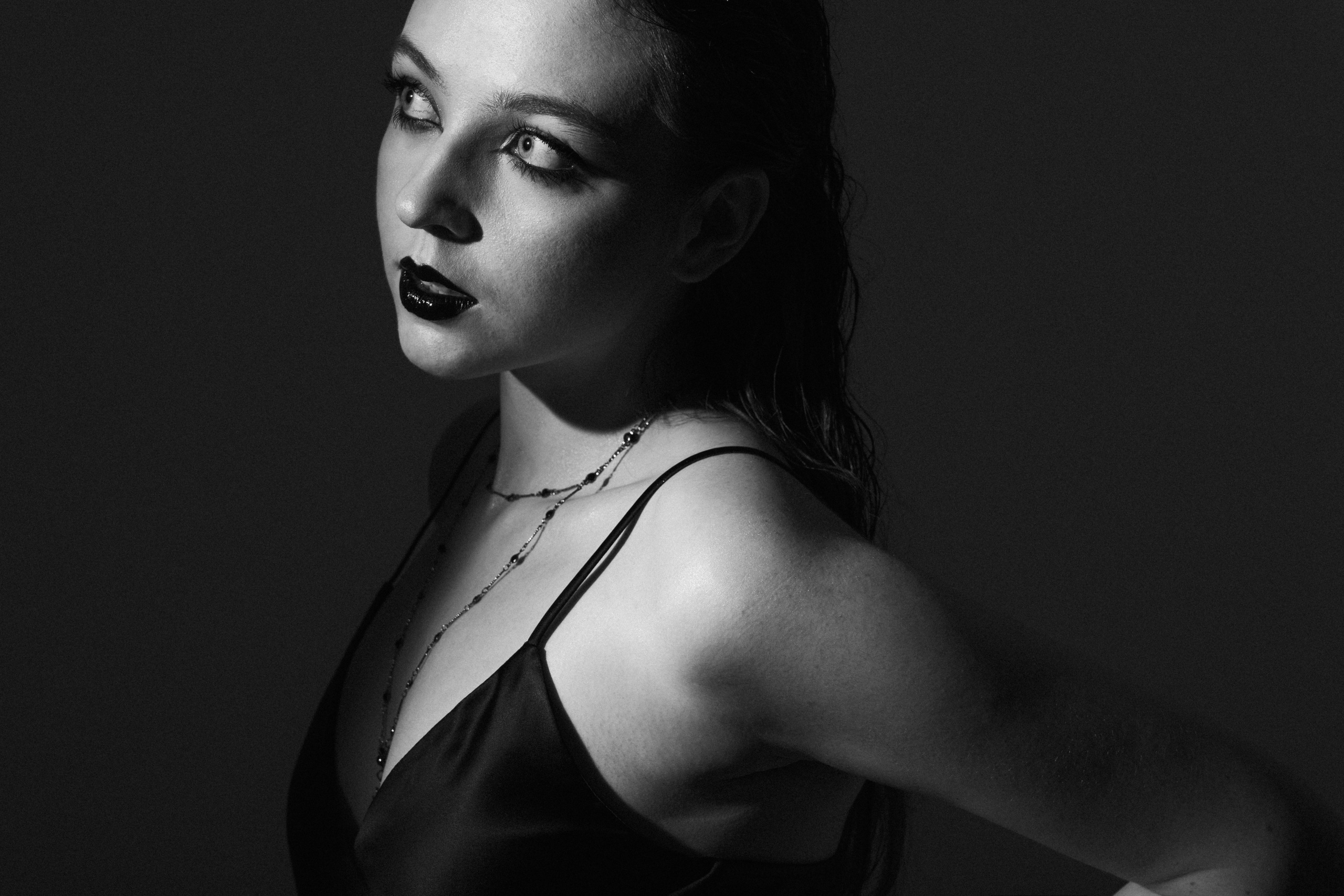 Esoterique. F11 production