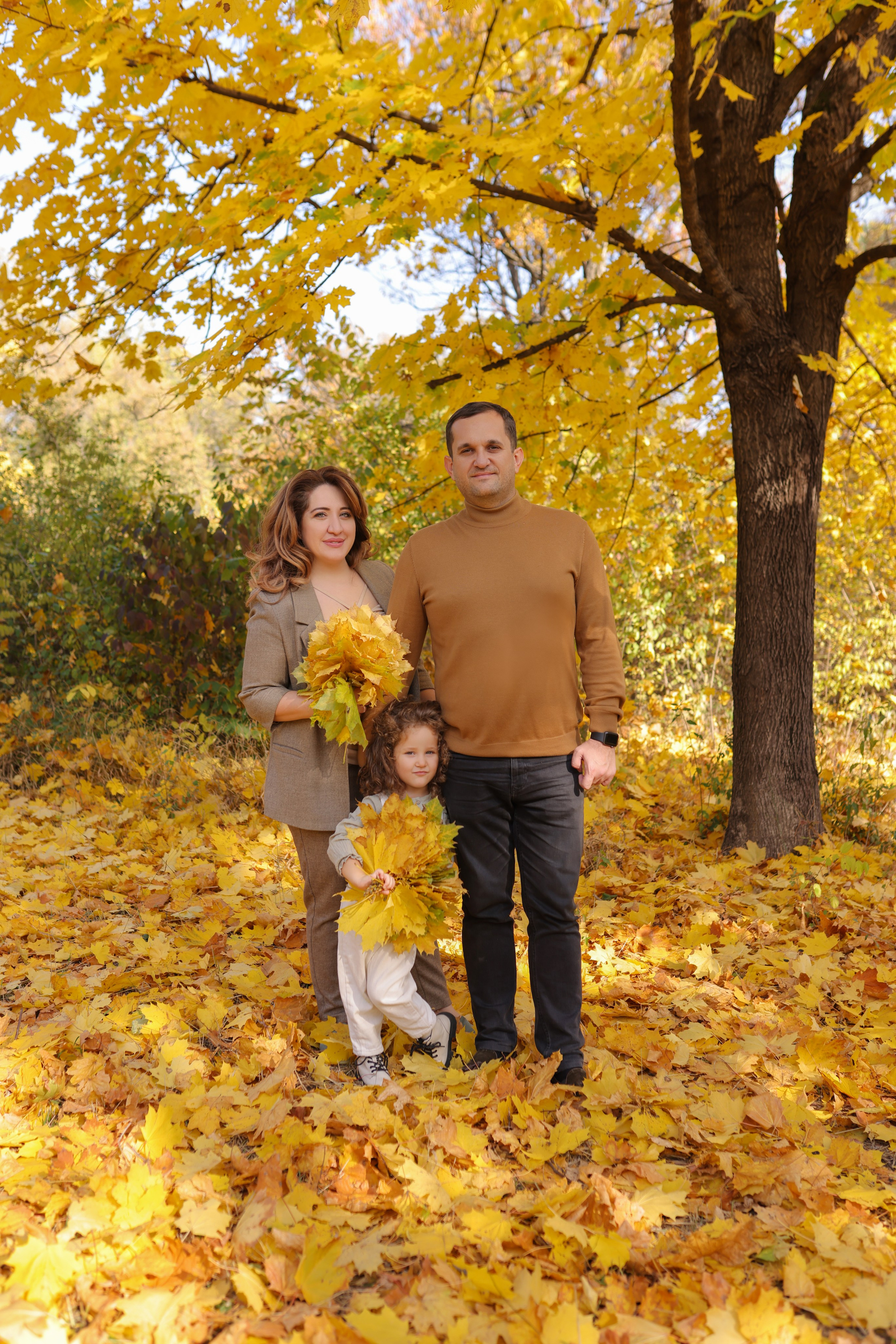Семейная осенняя фотосессия — Светлана, Аслан и Лора. Анна Бондарева — детский и семейный фотограф, обучение фотографии. Кавказские Минеральные Воды, Пятигорск