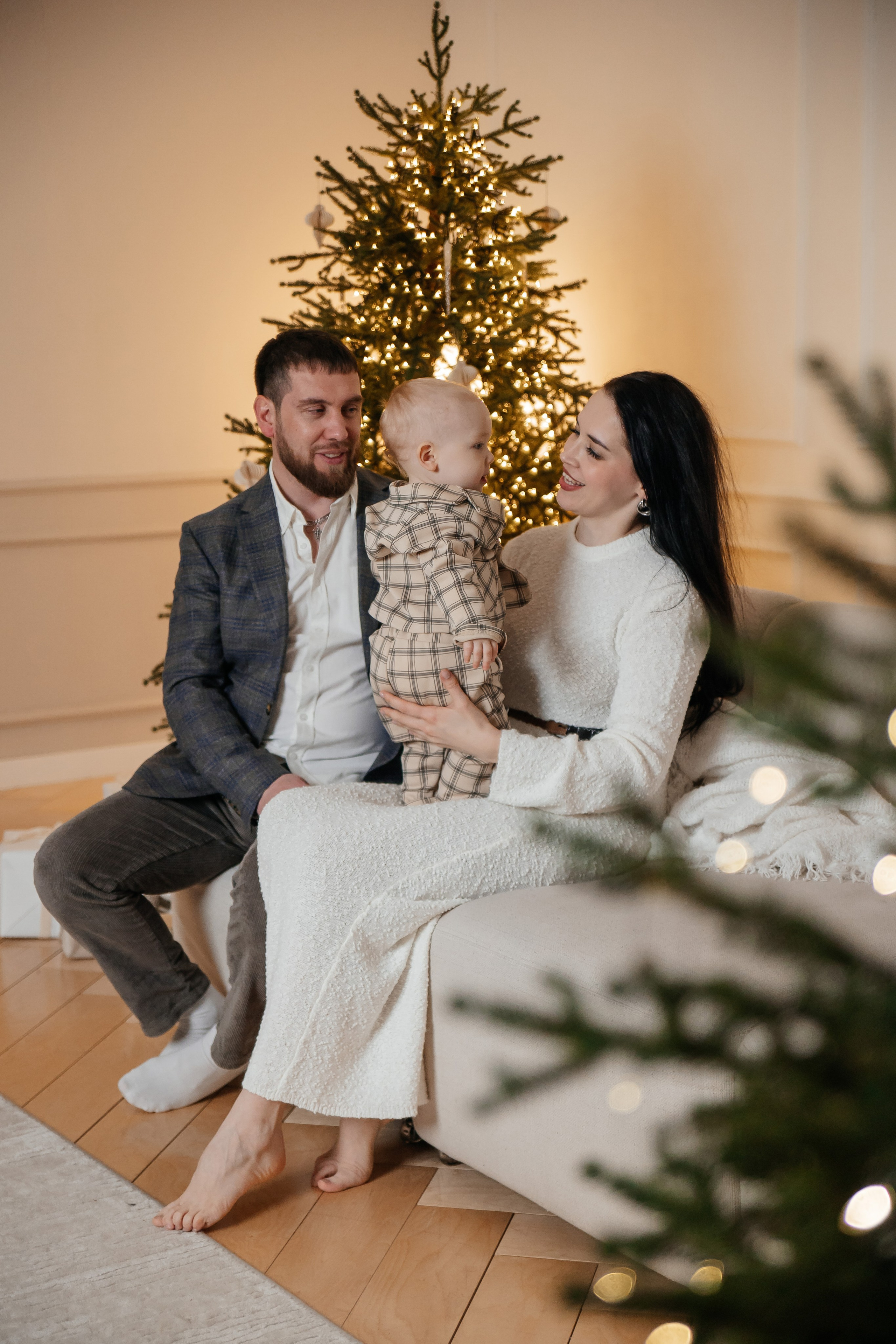 Новогодняя семейная фотосессия в студии. Свадебный, семейный фотограф, контент съёмка. Екатеринбург. Елена Граф