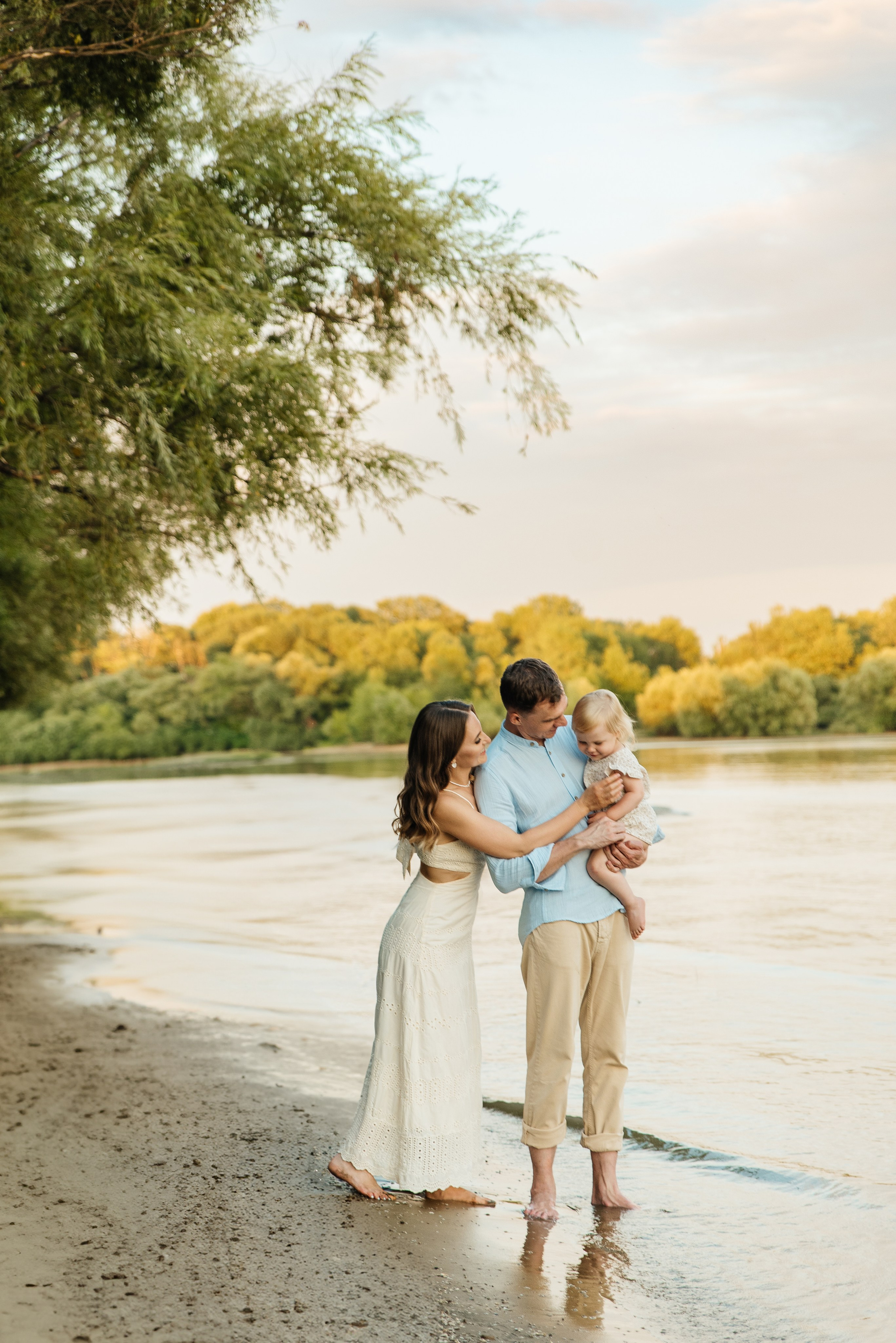 Семейная фотосессия у озера. Свадебный и семейный фотограф Кореновск/Краснодар