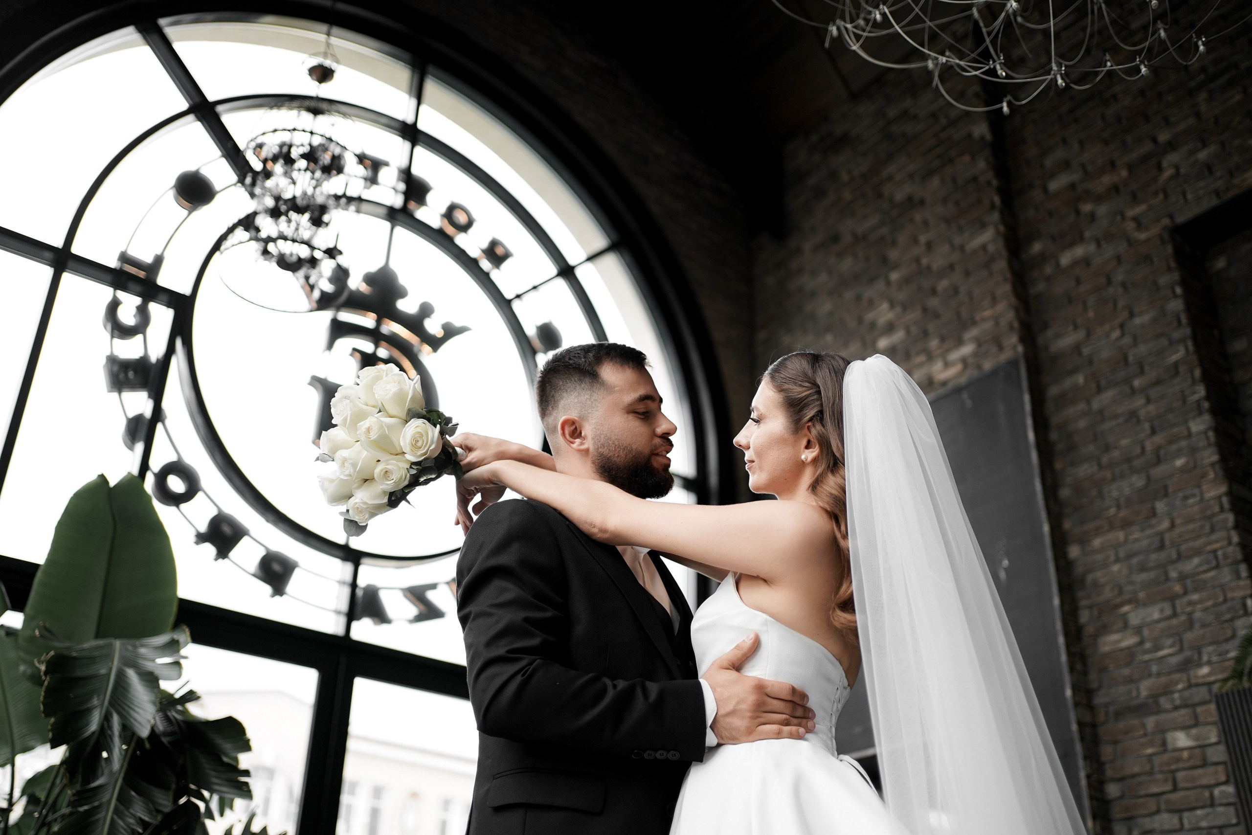 Виктория и Тарон в отеле Арка. Свадебный фотограф Ростов-на-Дону. Свадебный фотограф в Ростове-на-Дону. Таинство Крещения и Венчания, семейные фотосессии. Алёна Чёботова