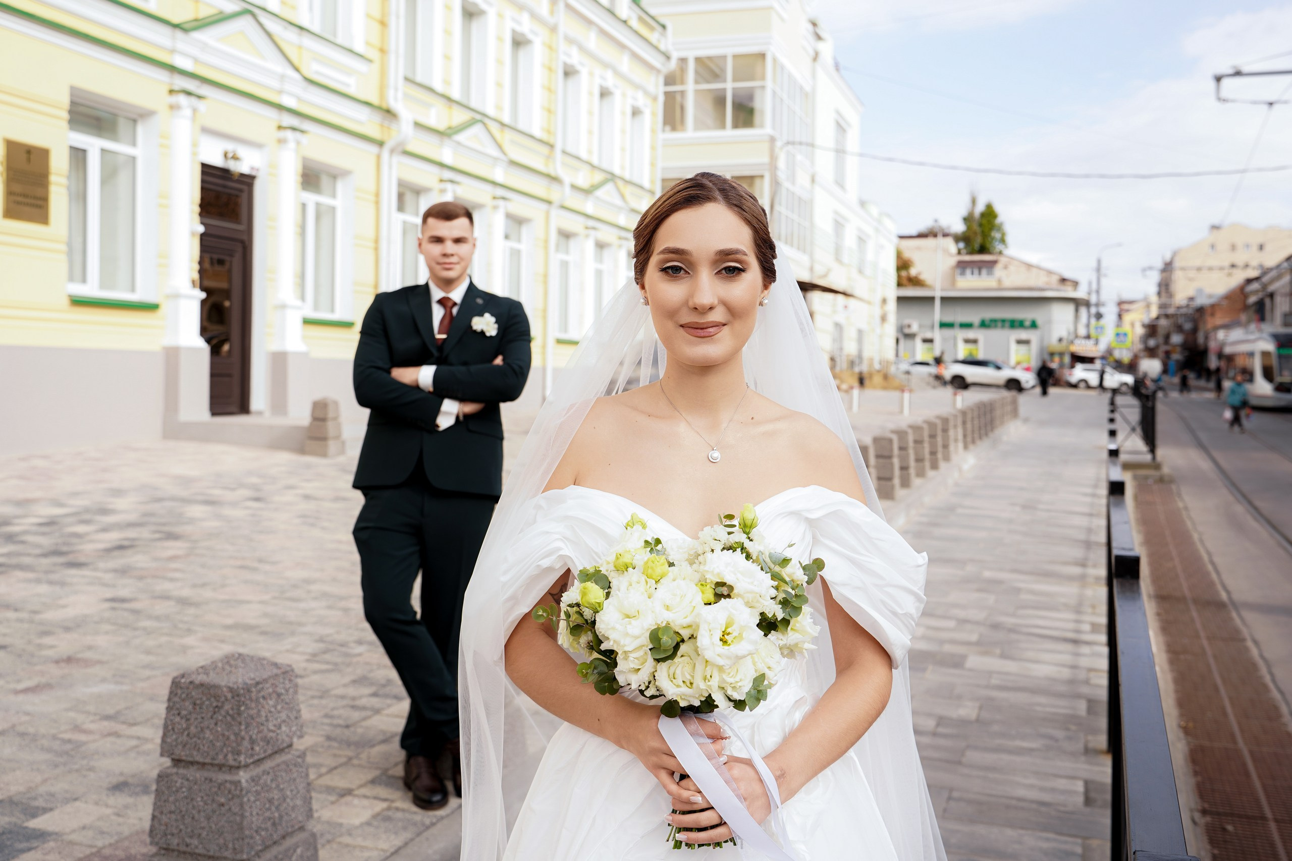 Свадебная фотосессия на Станиславского в районе собора Рождества Богородицы. Фотограф в Ростове-на-Дону Алёна Чёботова. Свадебный фотограф в Ростове-на-Дону. Таинство Крещения и Венчания, семейные фотосессии. Алёна Чёботова