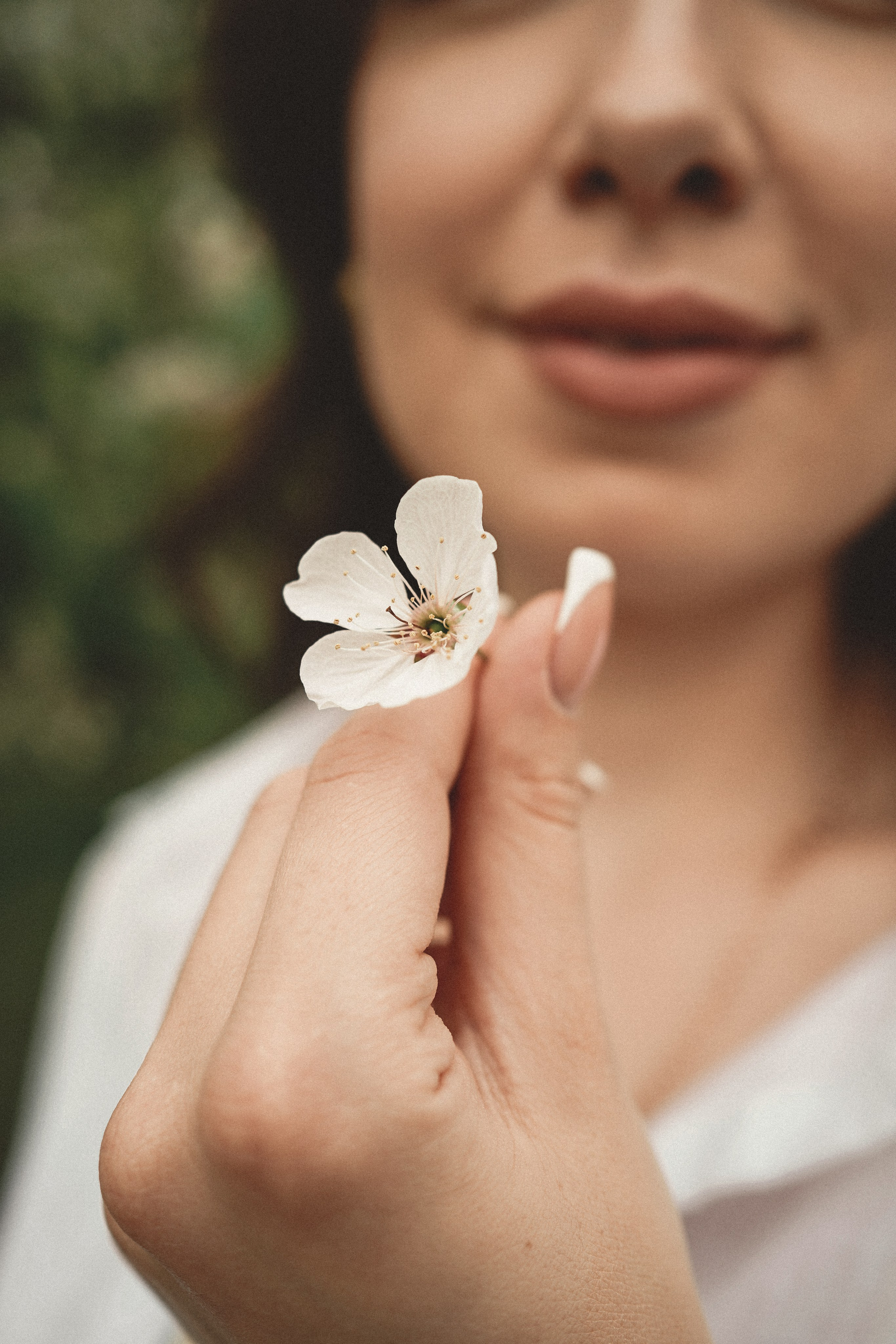 Фотосессия в цветущем саду в пос. Мускатный. Фотограф Ростов-на-Дону. Свадебный фотограф в Ростове-на-Дону. Таинство Крещения и Венчания, семейные фотосессии. Алёна Чёботова