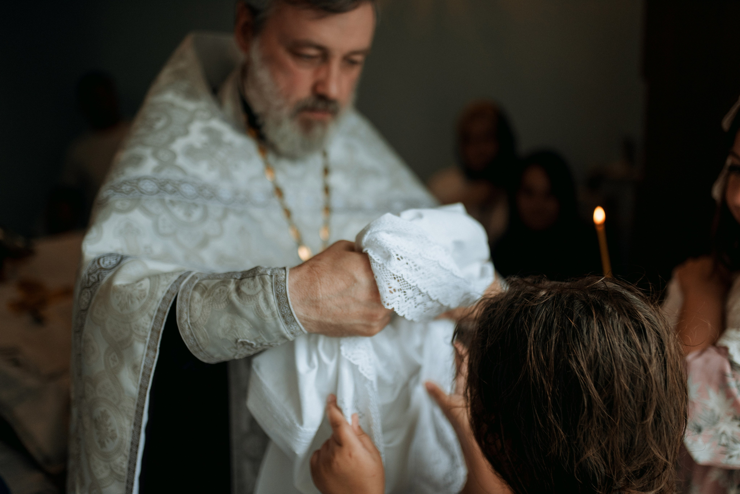 Крещение Даши и Алены. Семейный документальный фотограф в Волгограде Мариэта Додина
