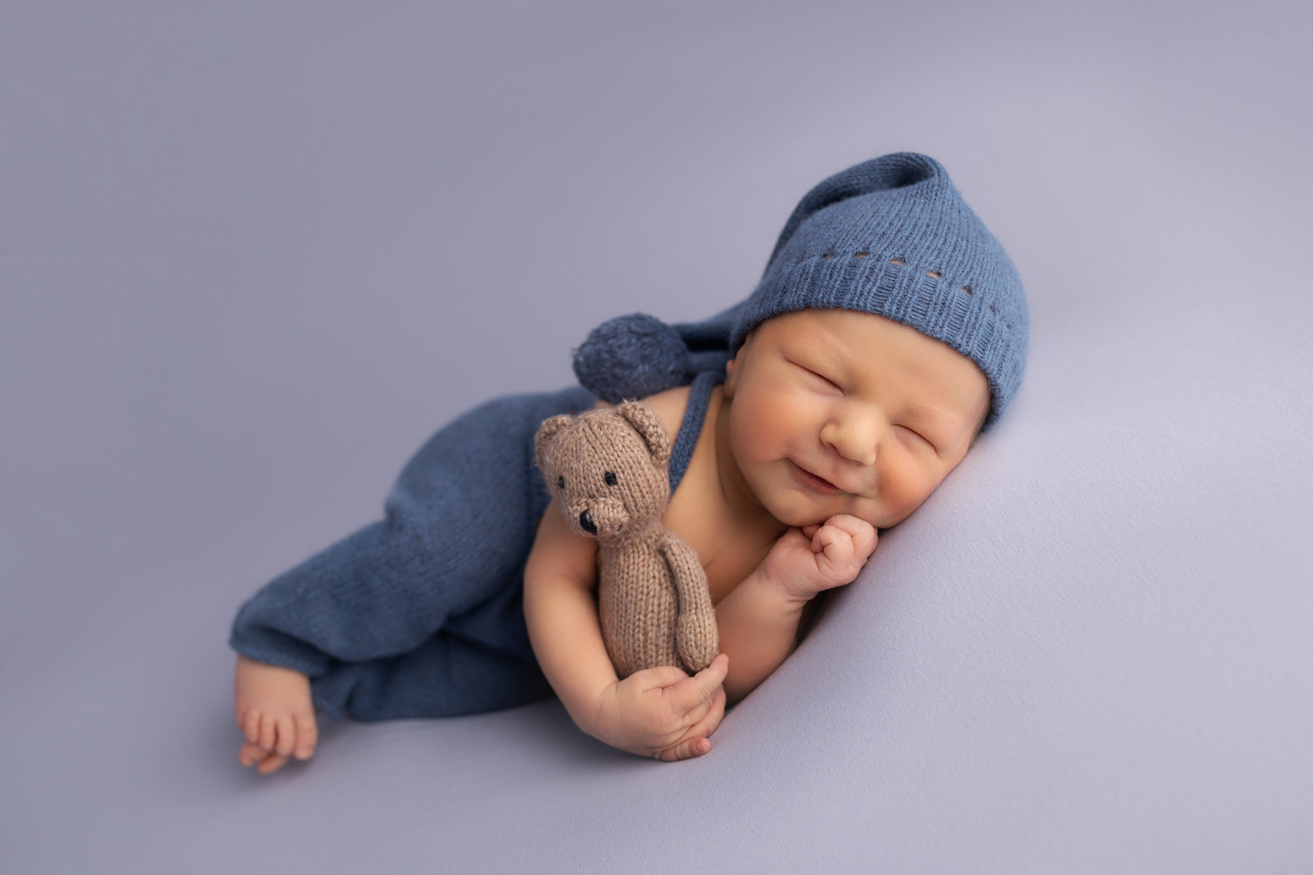 Классическая фотосессия малыша. Фотограф новорожденных малышей в Омске и Омской области Эльвира Камаева