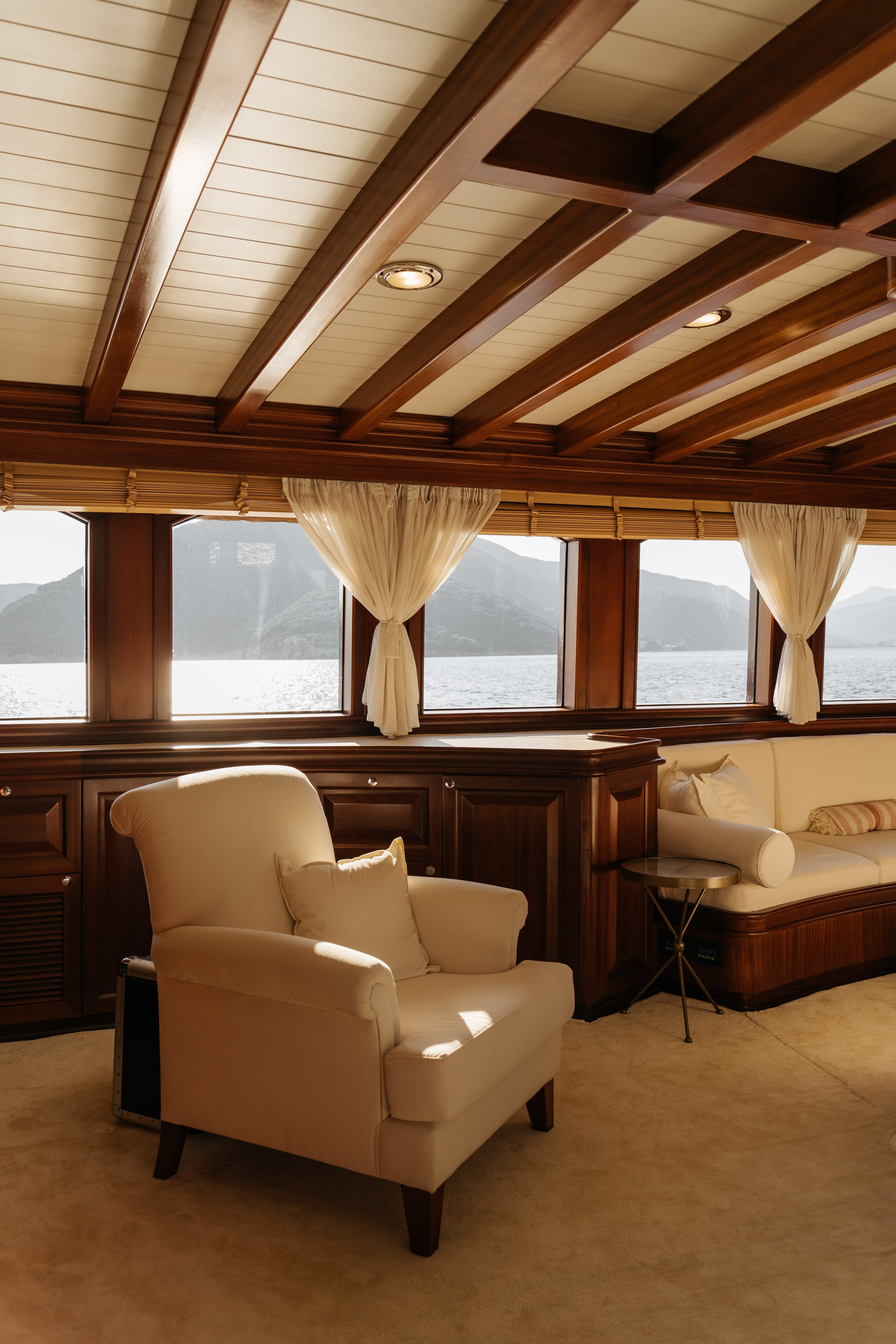 Riana Yacht. Фотограф Валерия Бурма