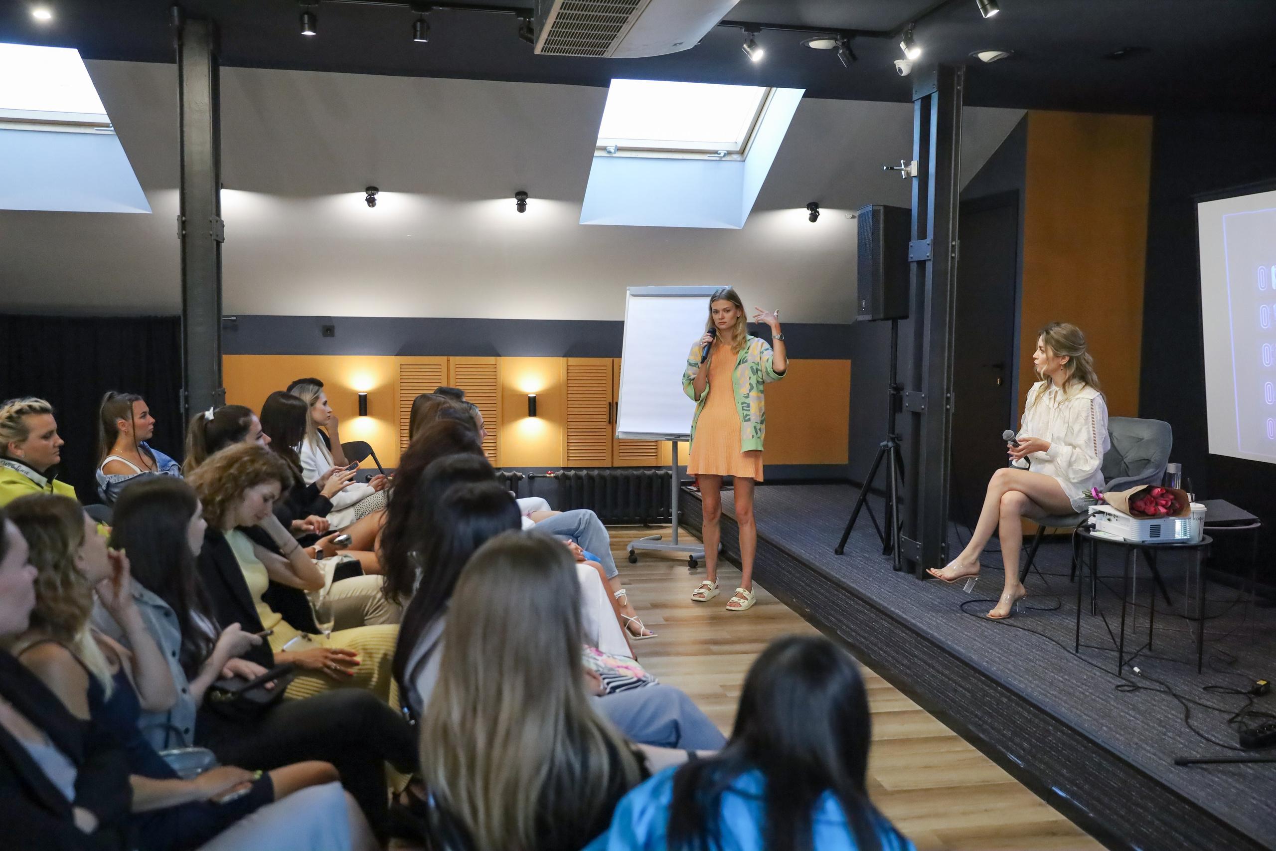 ТРАНСФОРМАЦИОННОЕ ШОУ АННЫ НОВИКОВОЙ 2023. Фотограф мероприятий Ирина Каширина