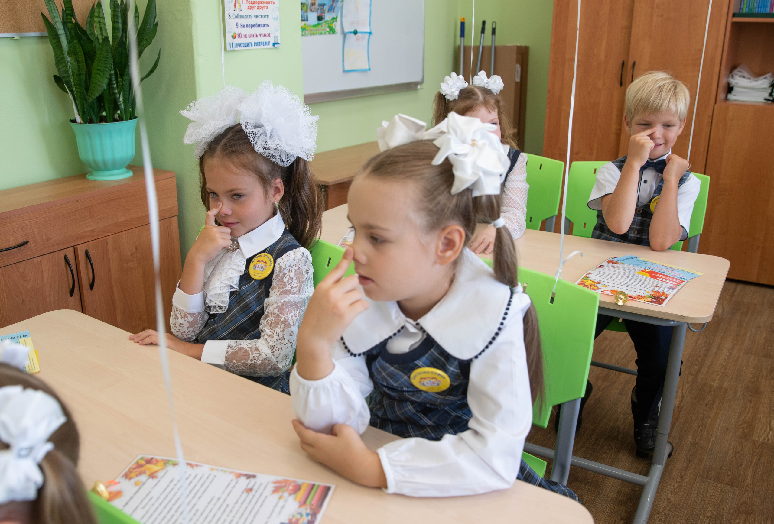 Первый класс линейка, в классе, портреты. Семейный и детский фотограф в Нижнем Новгороде