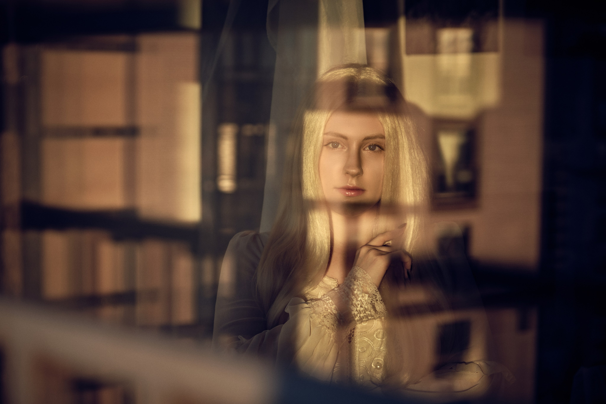 Домашние фотосессии, фотосессии у тебя дома в Санкт-Петербурге. Фотограф женский портретный будуар лавстори Санкт-Петербург Виктор Иванов