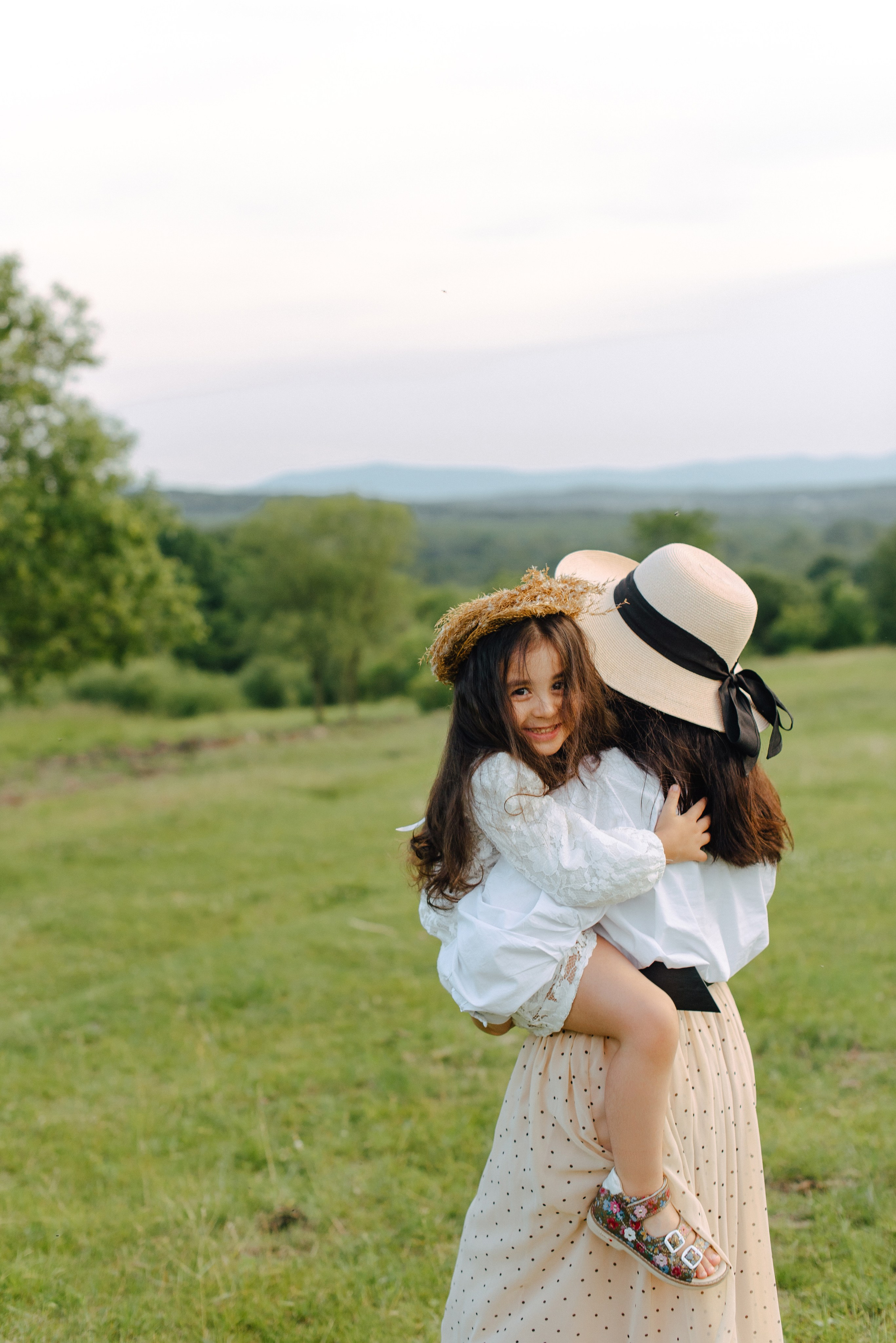 НА ЗЕЛЕНОМ ПОЛЕ. Шашкова Вероника / Свадебный и семейный фотограф Москва и Ярославль