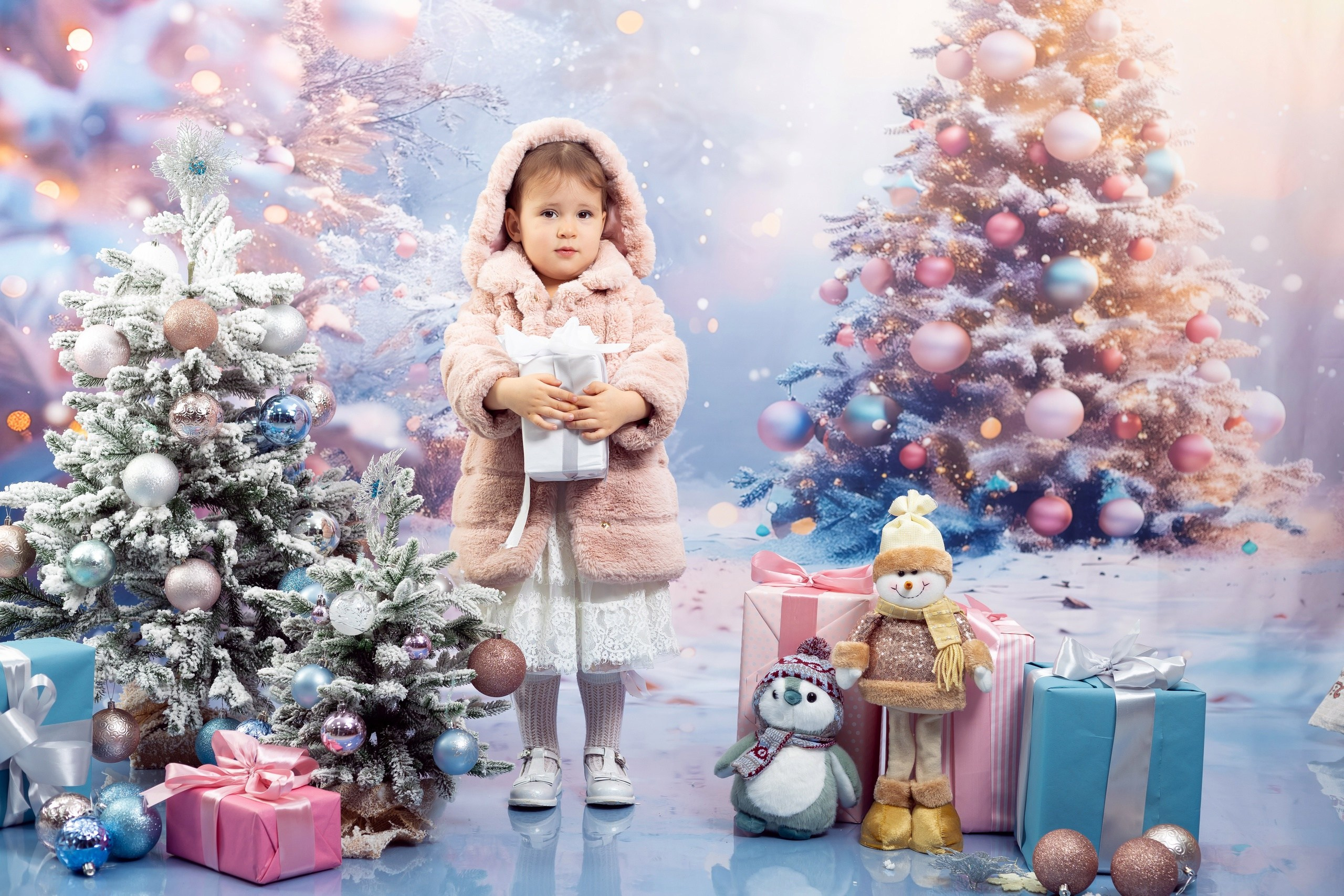 Семейная новогодняя фотосессия. Фотостудия «Олеся». Фотостудия в г. Верхняя Пышма