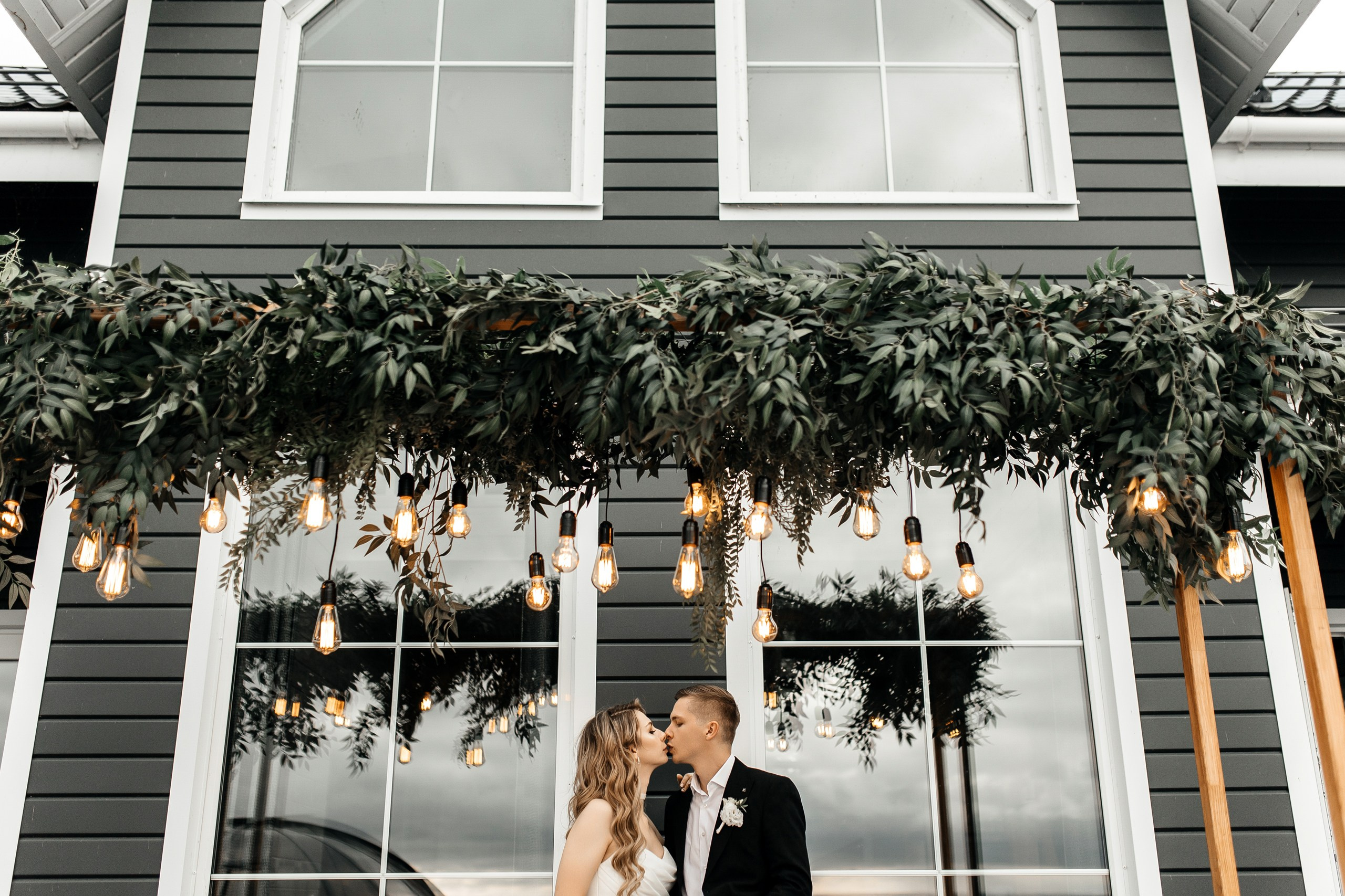 Служебный роман. MANGO EVENTS Организация свадеб и мероприятий