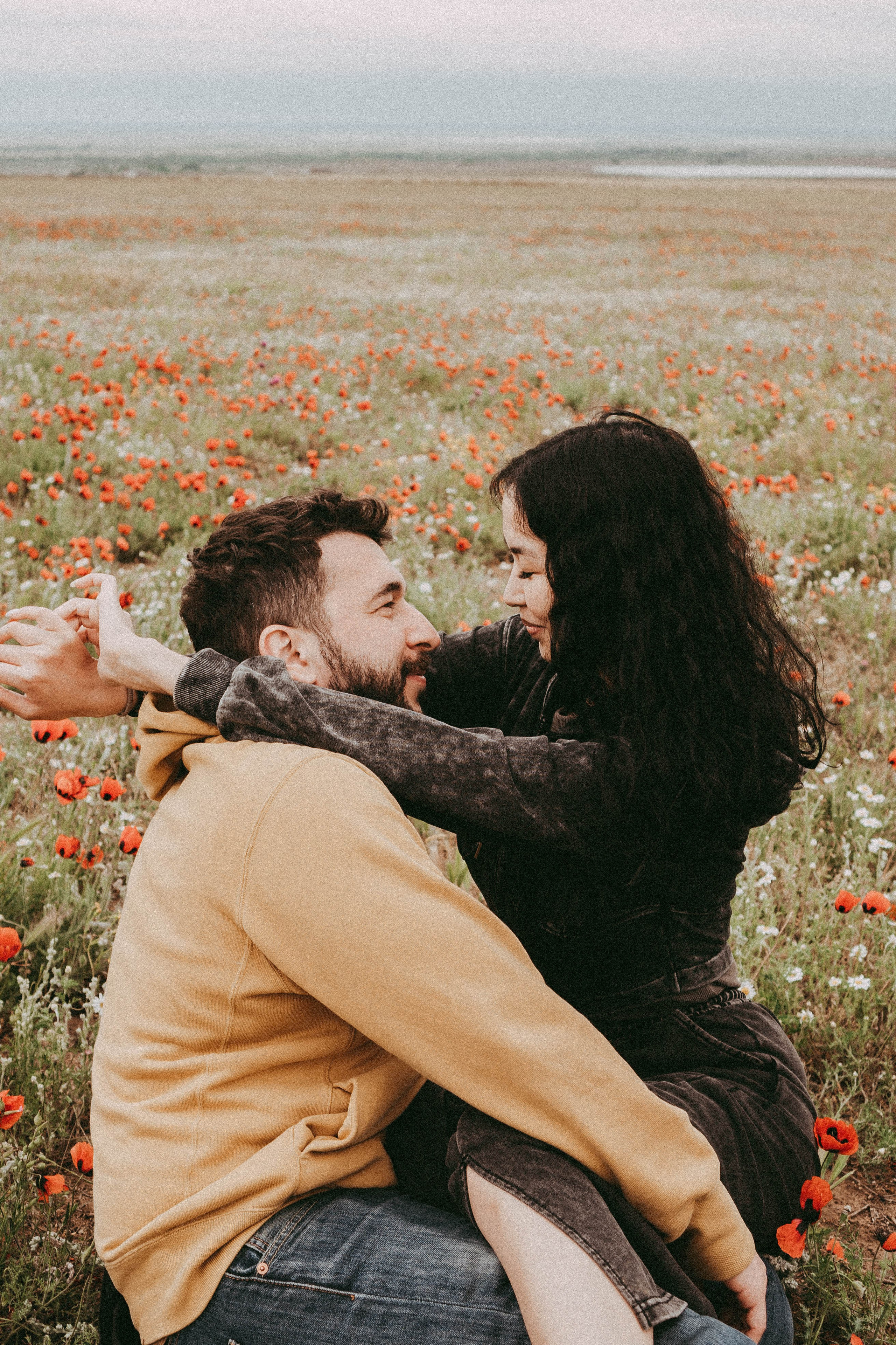 Любовь в маковом поле. Профессиональный фотограф, Санкт-Петербург — Виктория Богомолова
