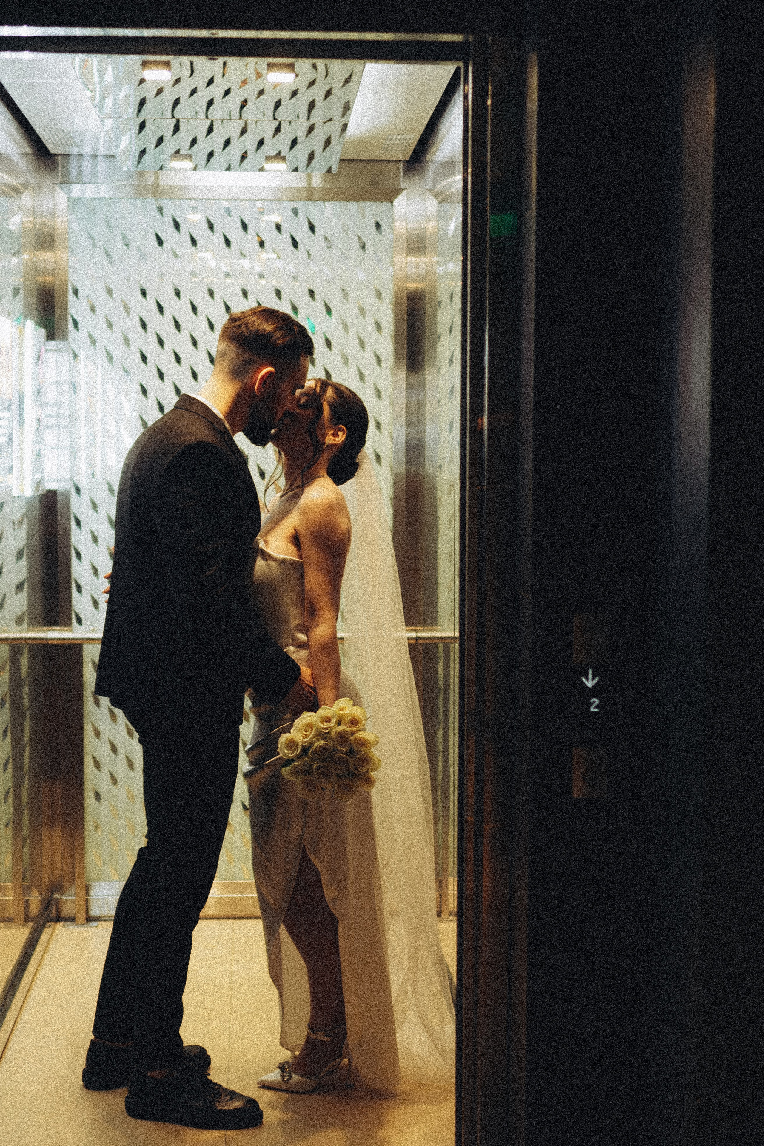 СВАДЕБНАЯ СЬЕМКА СБОРОВ ЖЕНИХА И НЕВЕСТЫ В ОТЕЛЕ И ТАКЖЕ ФОТОСЕССИИЯ В ОТЕЛЕЕ МЕГАПОЛИС БРЯНСК. Профессиональный фотограф, Санкт-Петербург — Виктория Богомолова