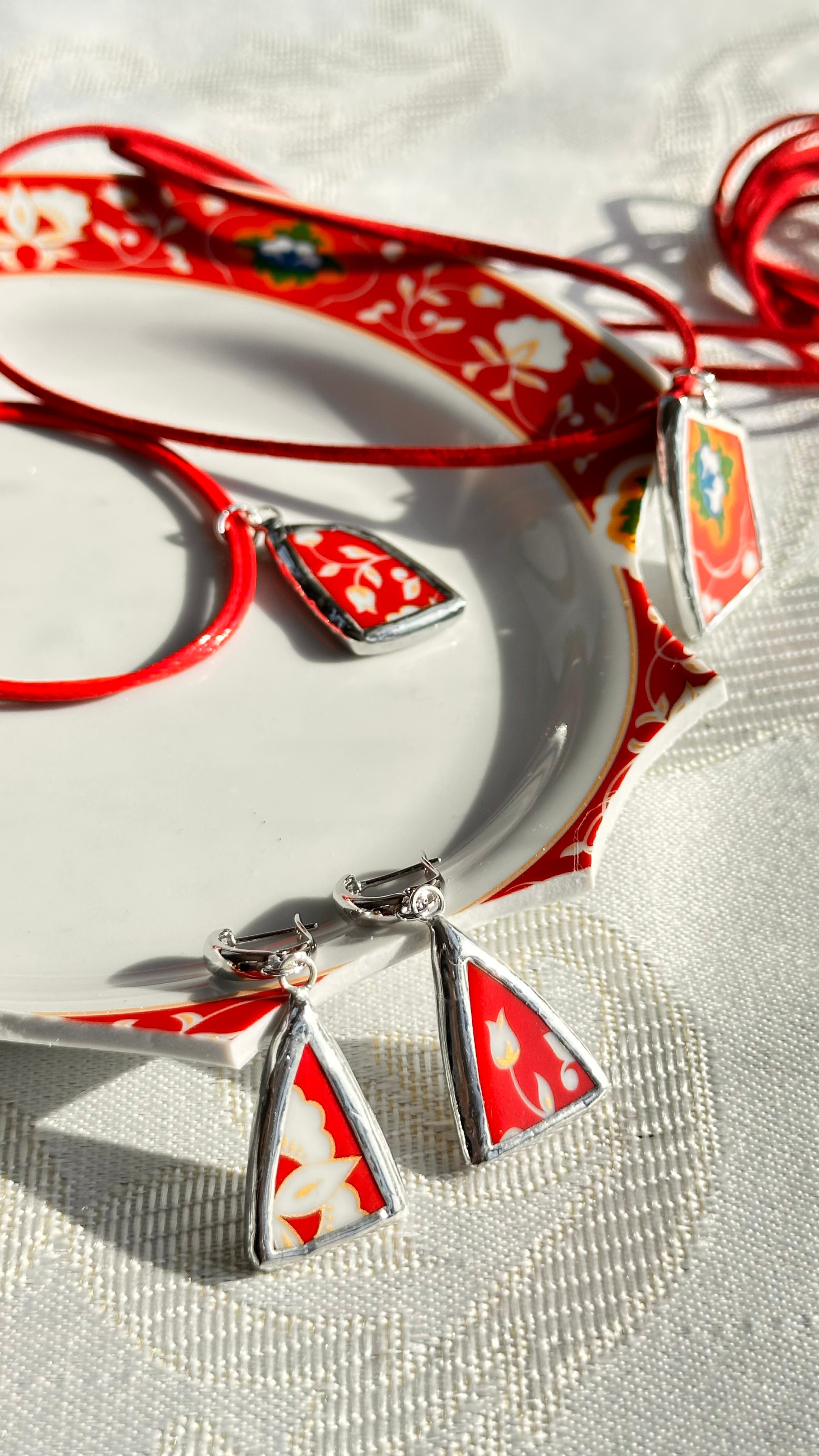 Оформляю пространства. Витражи с сухоцветами в технике Тиффани