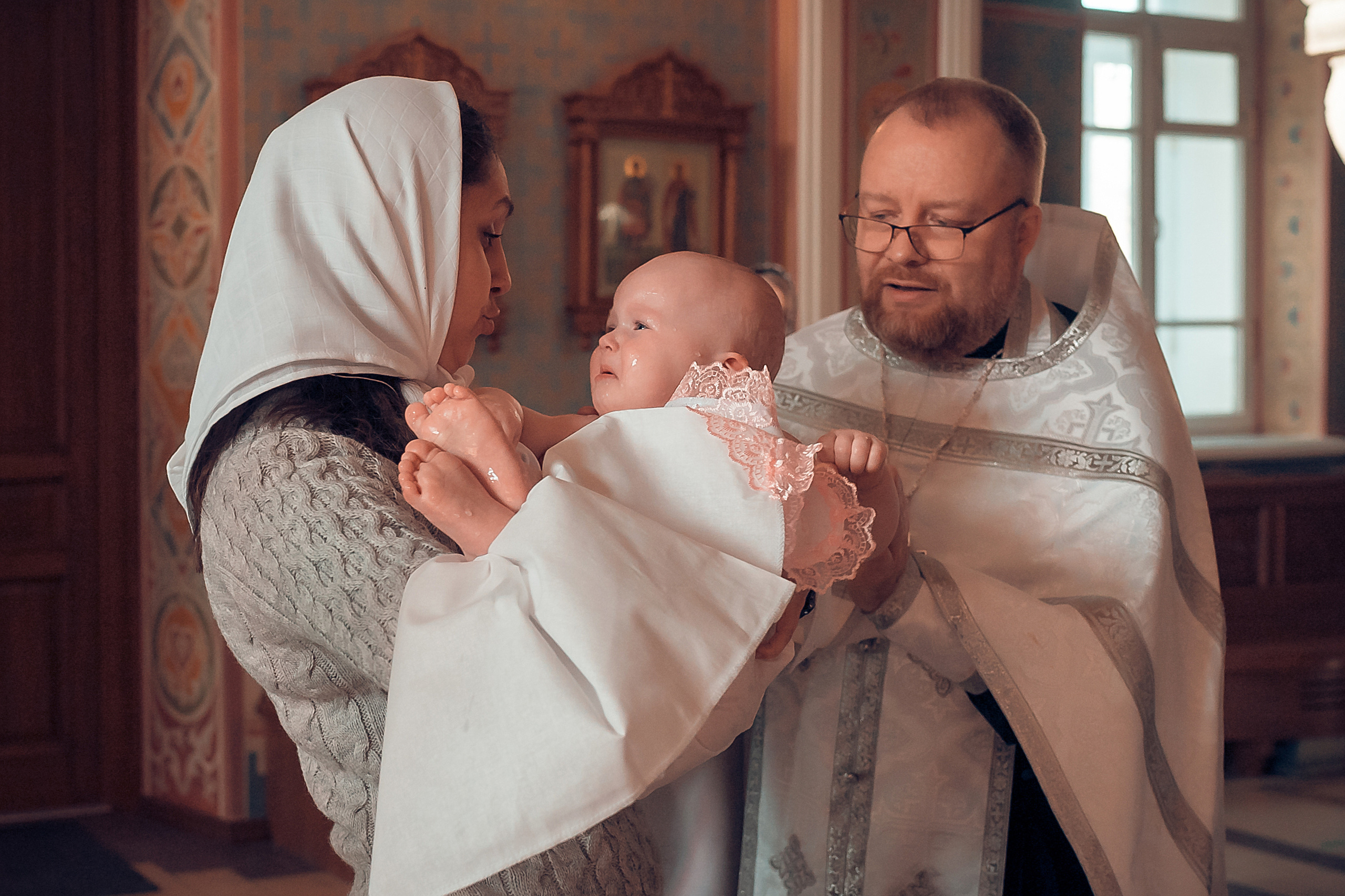 Крещение Дарины. Фотограф на Крещение и Венчание в Красноярске Рамазанова Юлия