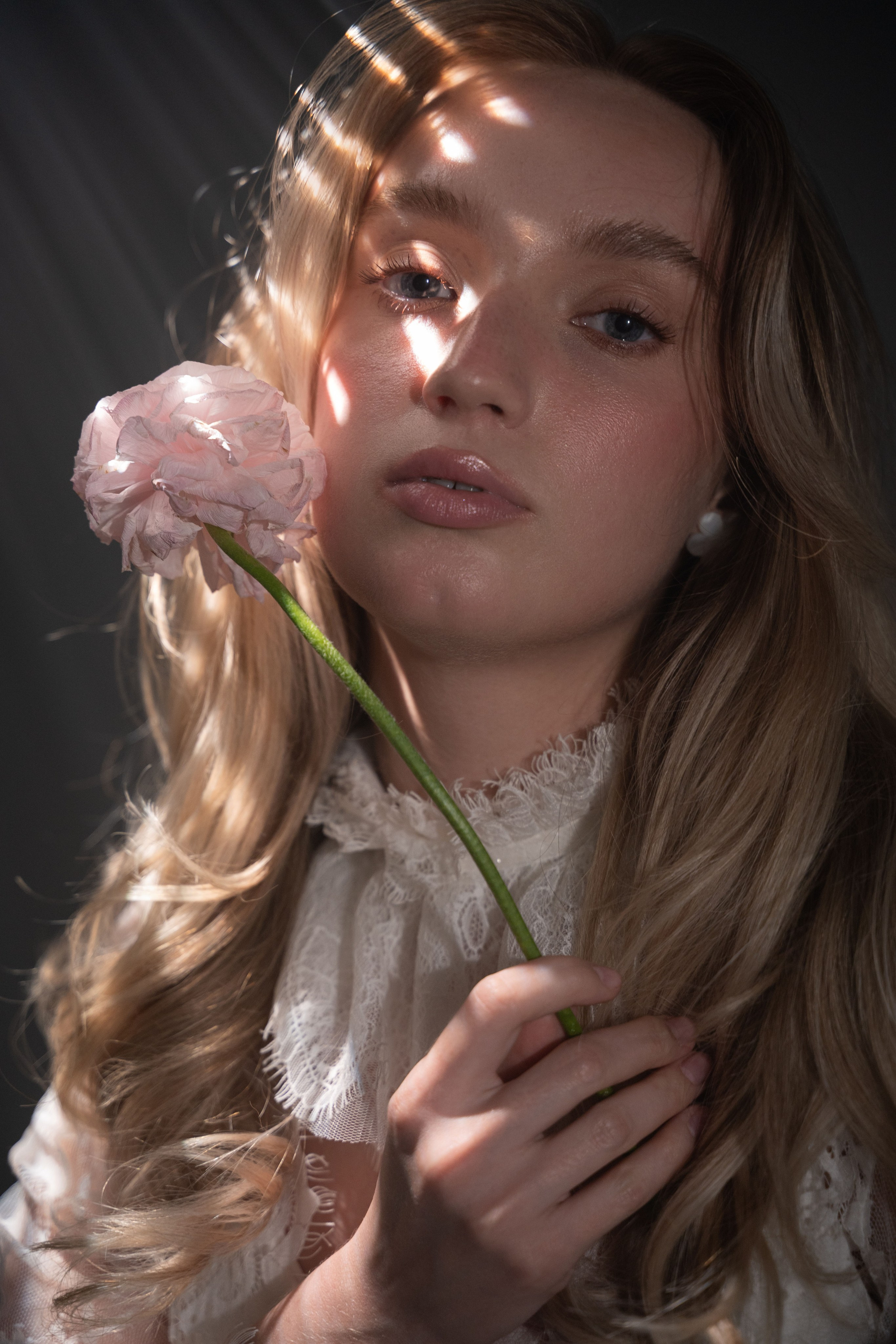 Студийная с искусственным освещением. Фотогрф видеомейкер Дарья Новикова