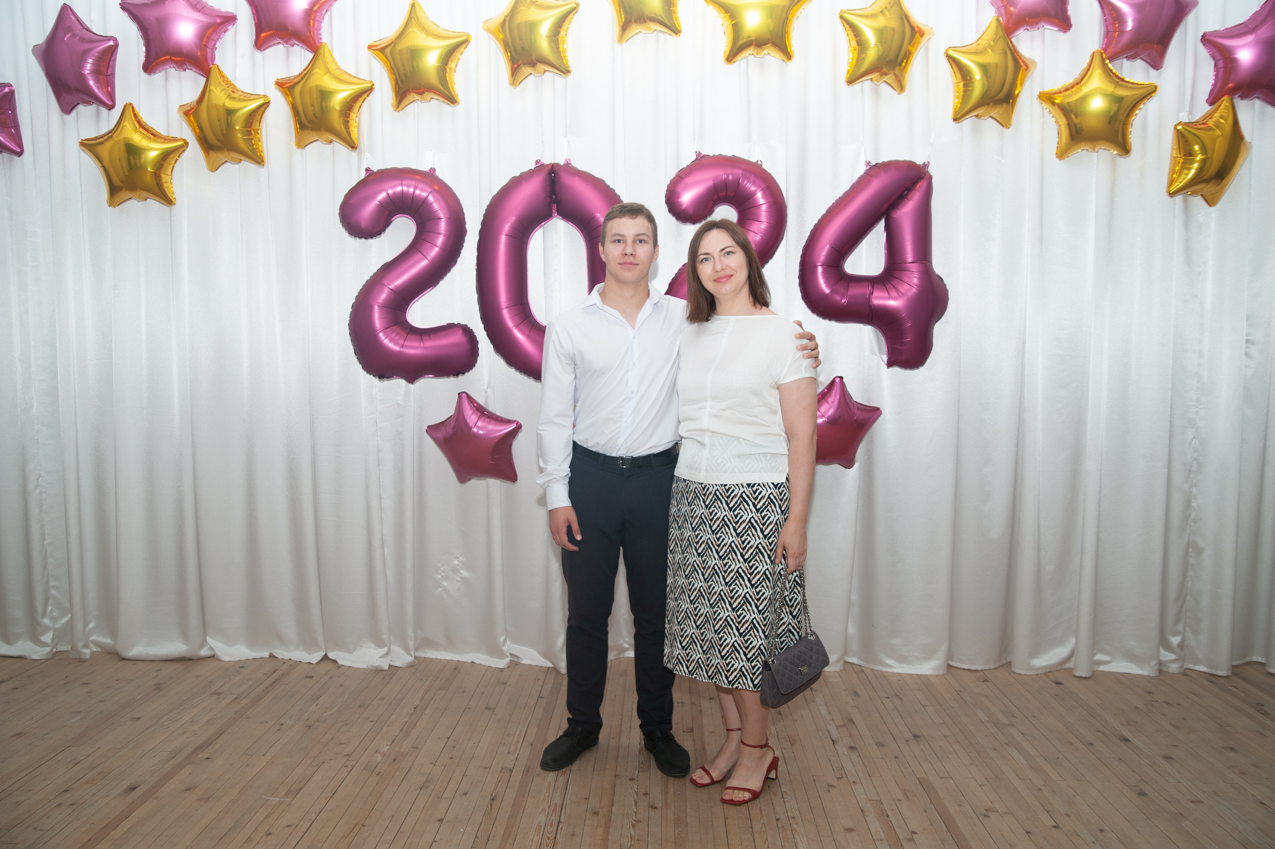 Выпускной МАОУ СОШ № 17 им. Эдуарда Есаяна. Свадебный и семейный фотограф Денис Лукьянов в Краснодаре, Краснодарском крае и Республике Крым