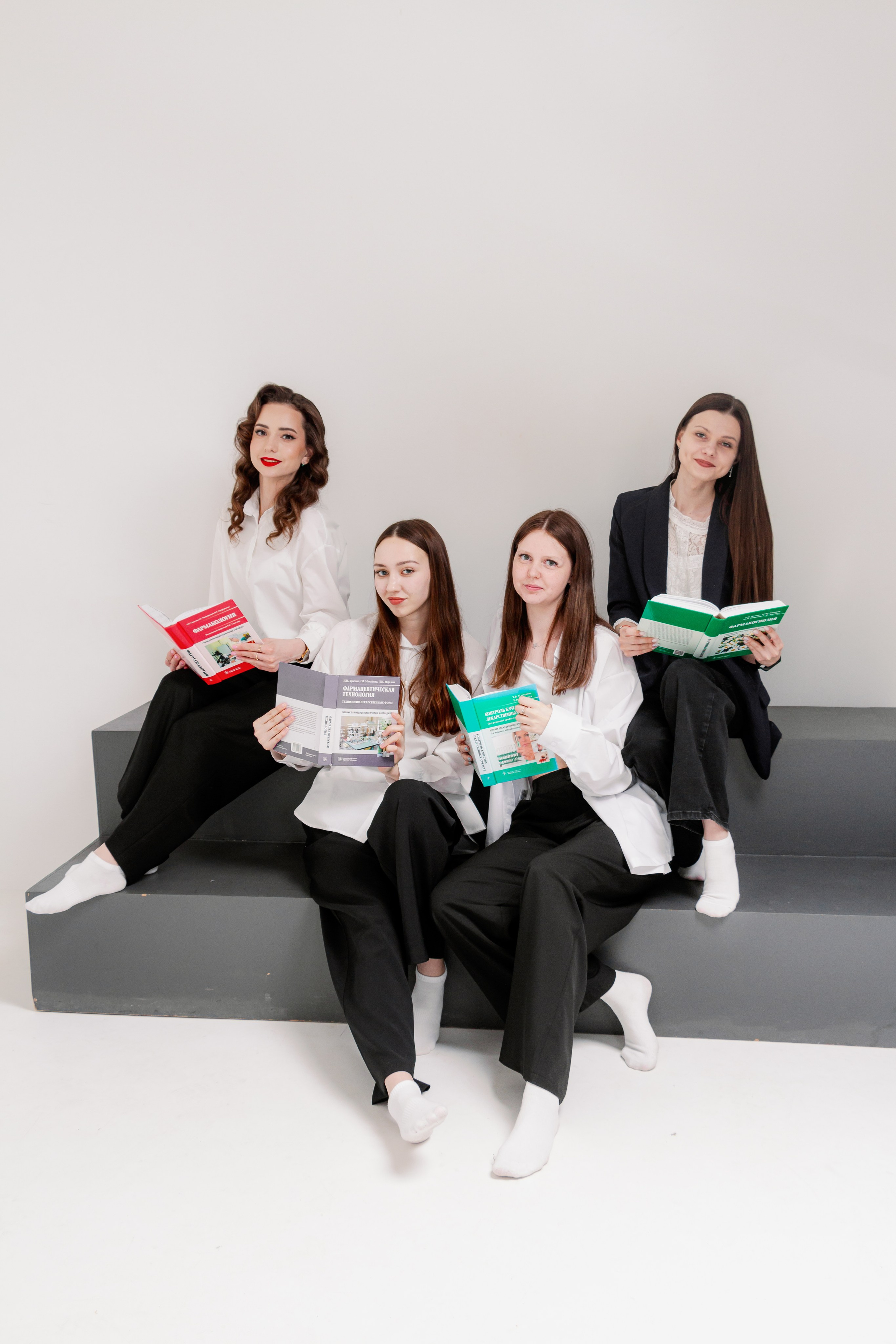 Фотосессия на выпускной. Екатеринбург. Фотограф в Екатеринбурге Пойгина Елена