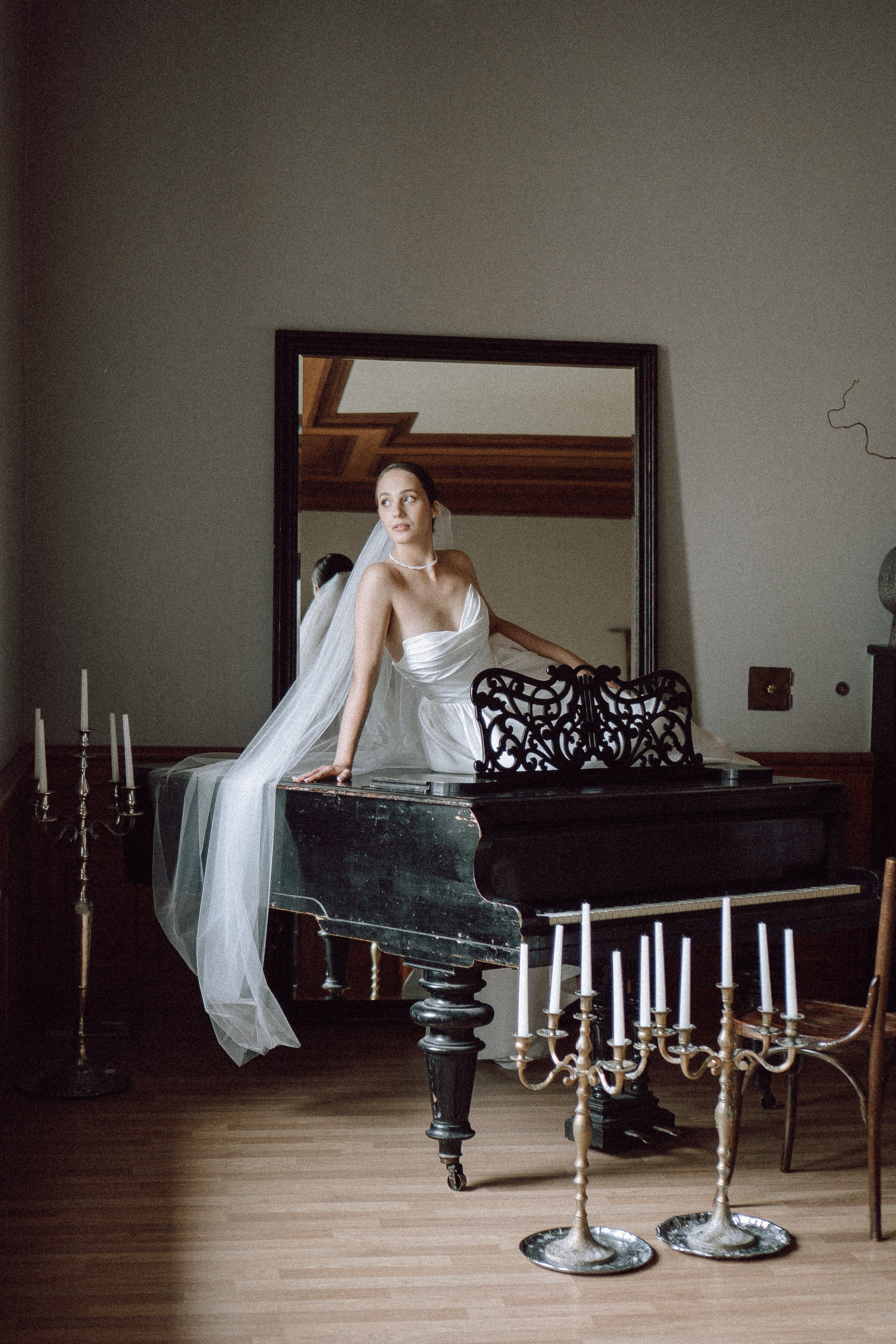 СВАДЕБНАЯ ПРОГУЛКА В САНТК-ПЕТЕРБУРГЕ (ИСАКИЕВСКИЙ СОБОР, ЗИМНЯЯ КАНАВКА, ЭРМИТАЖ И БОЛЬШАЯ МОРСКАЯ УЛИЦА). Профессиональный фотограф, Санкт-Петербург — Виктория Богомолова