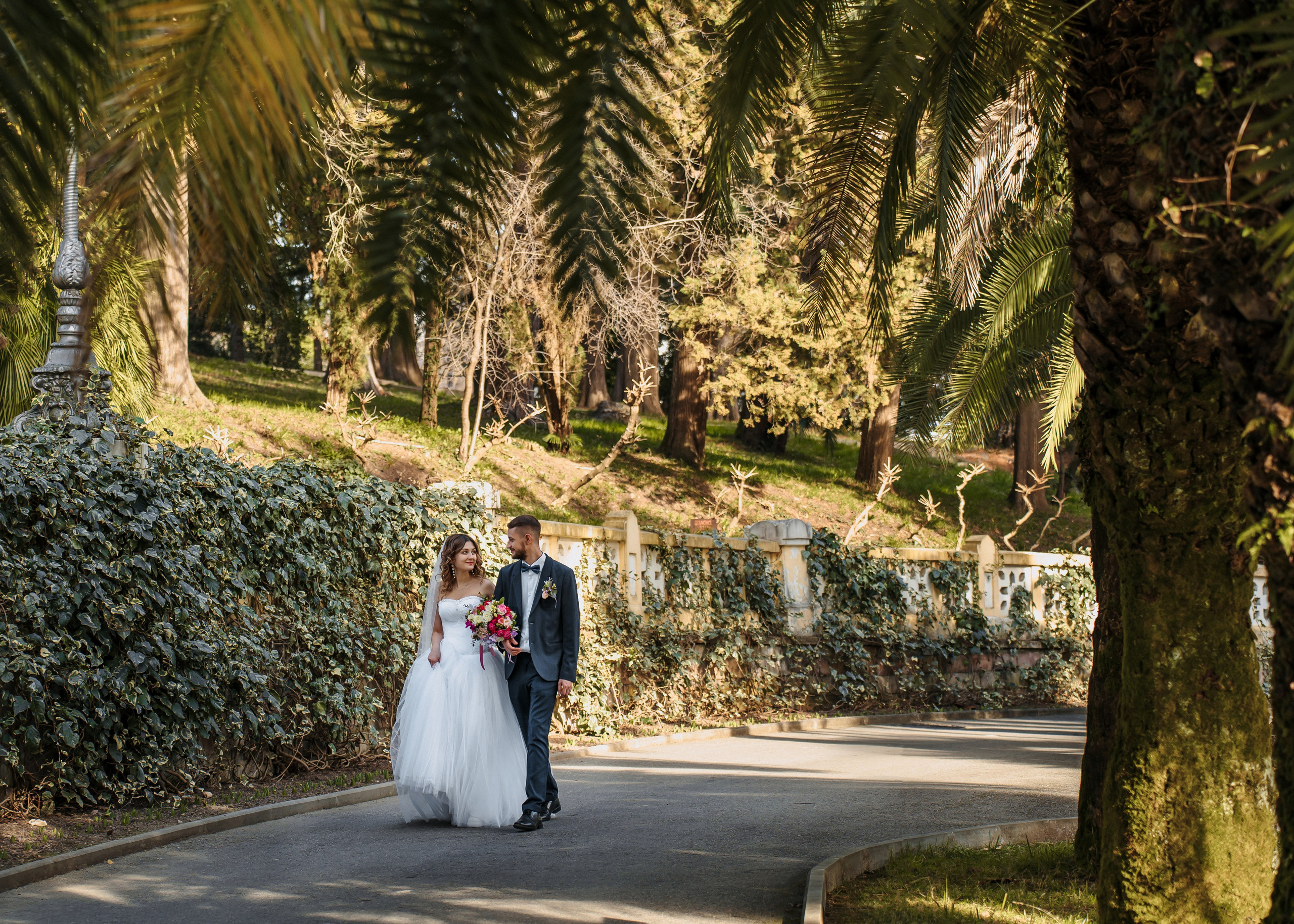 Место для фотосессии в Сочи, Адлере. Красивые свадебные фотосессии. Алина Бернд — свадебный и индивидуальный фотограф в Сочи и Адлере
