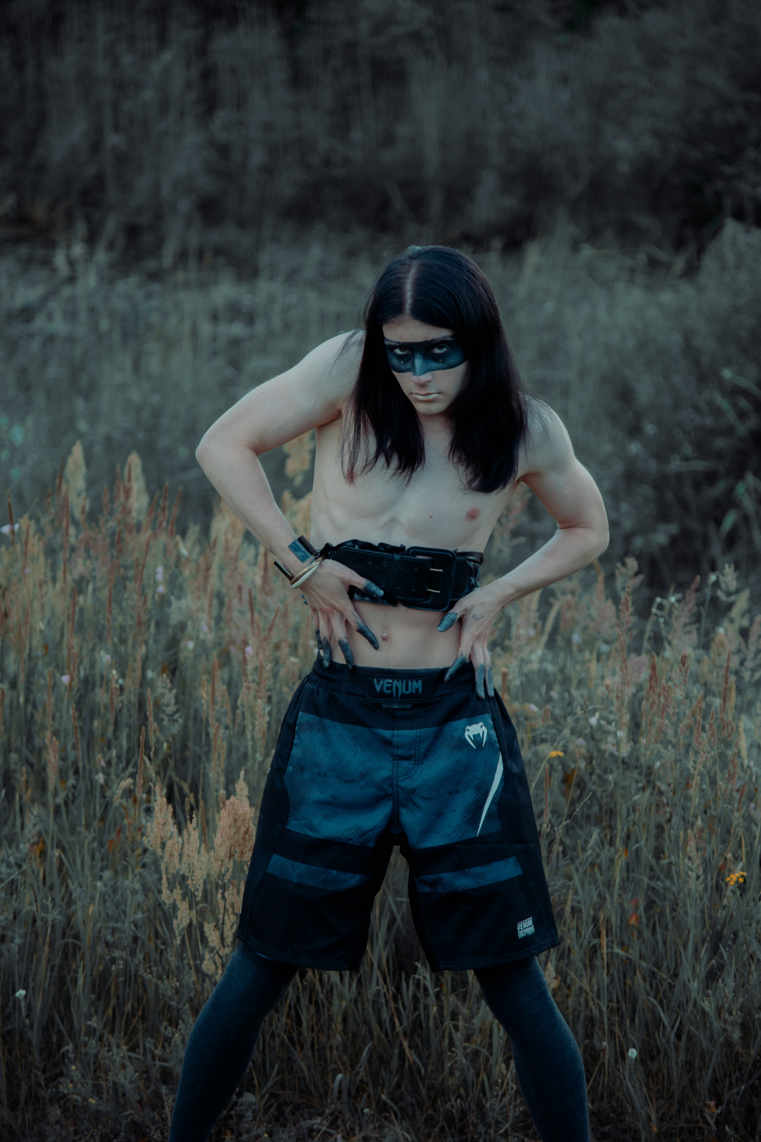 Адепт Vogue упавший с маршрутки. Креатор Ольга Яш