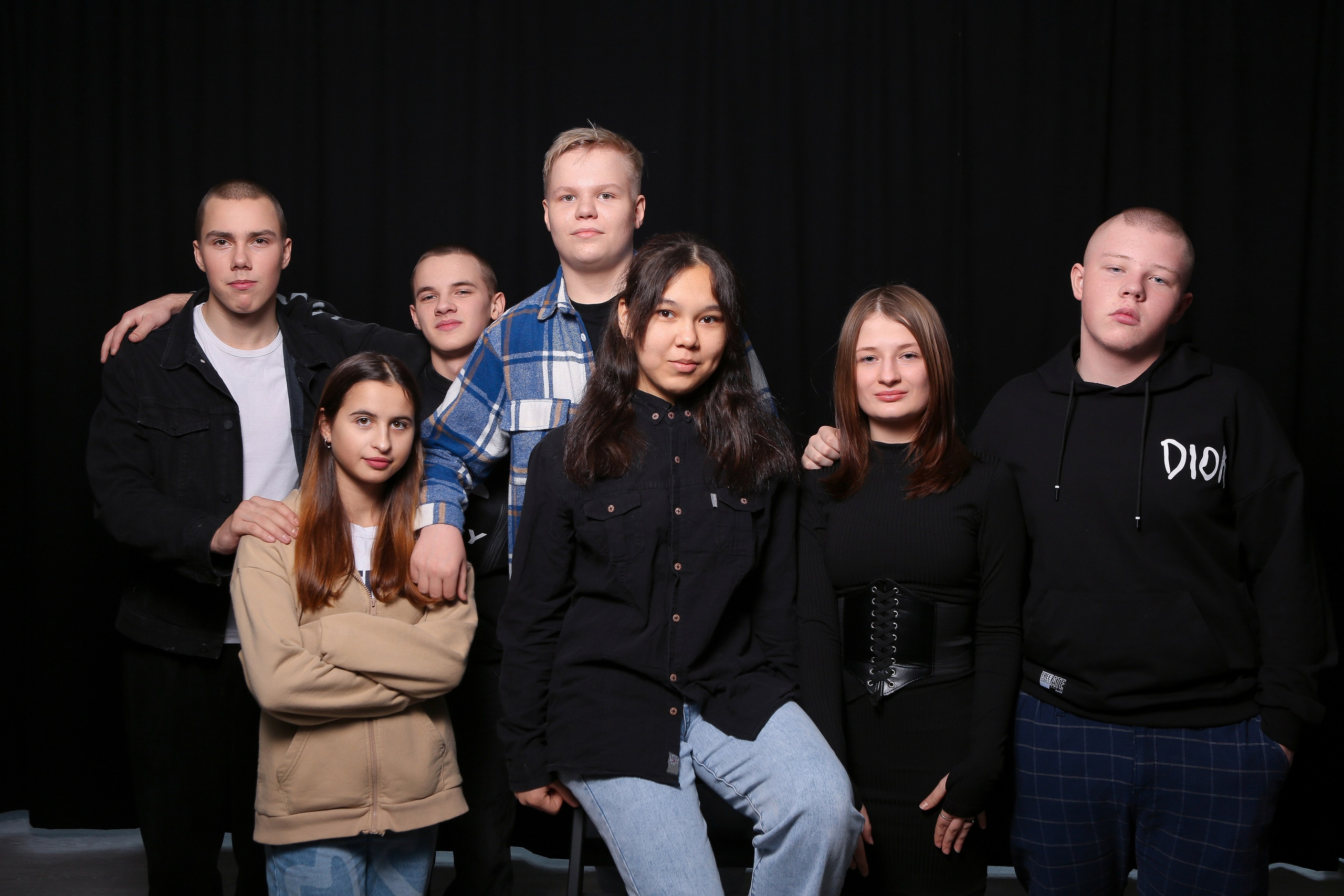 ШКОЛЬНАЯ ФОТОСЕССИЯ В СТУДИИ. ТВОЙ АЛЬБОМ / ТВОИ ПРАВИЛА