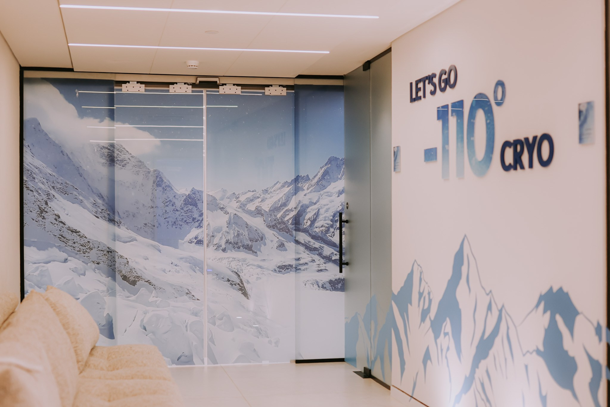 CRYOMEDIX / Emilia Digital. Photographer in Israel Alice Milchin