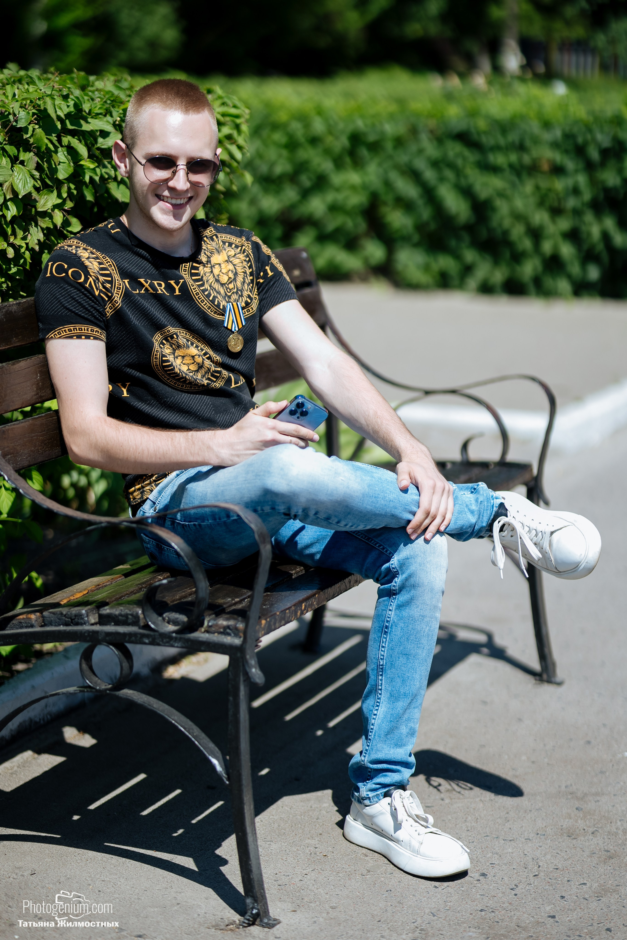 8 июня «Патриоты из Курска» сбор гуманитарной помощи у кинотеатра «Родина». Фотограф Нижний Новгород Татьяна Кейод