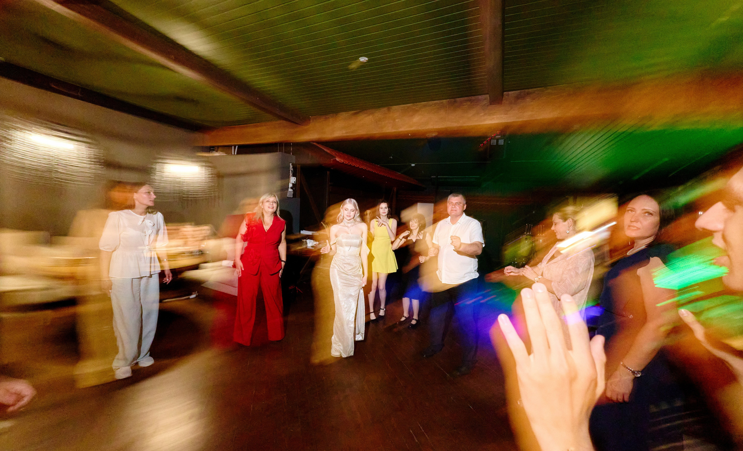 Выпускной 35 Сош. Фотограф Выпускные альбомы Таганрог Сергей Коробченко