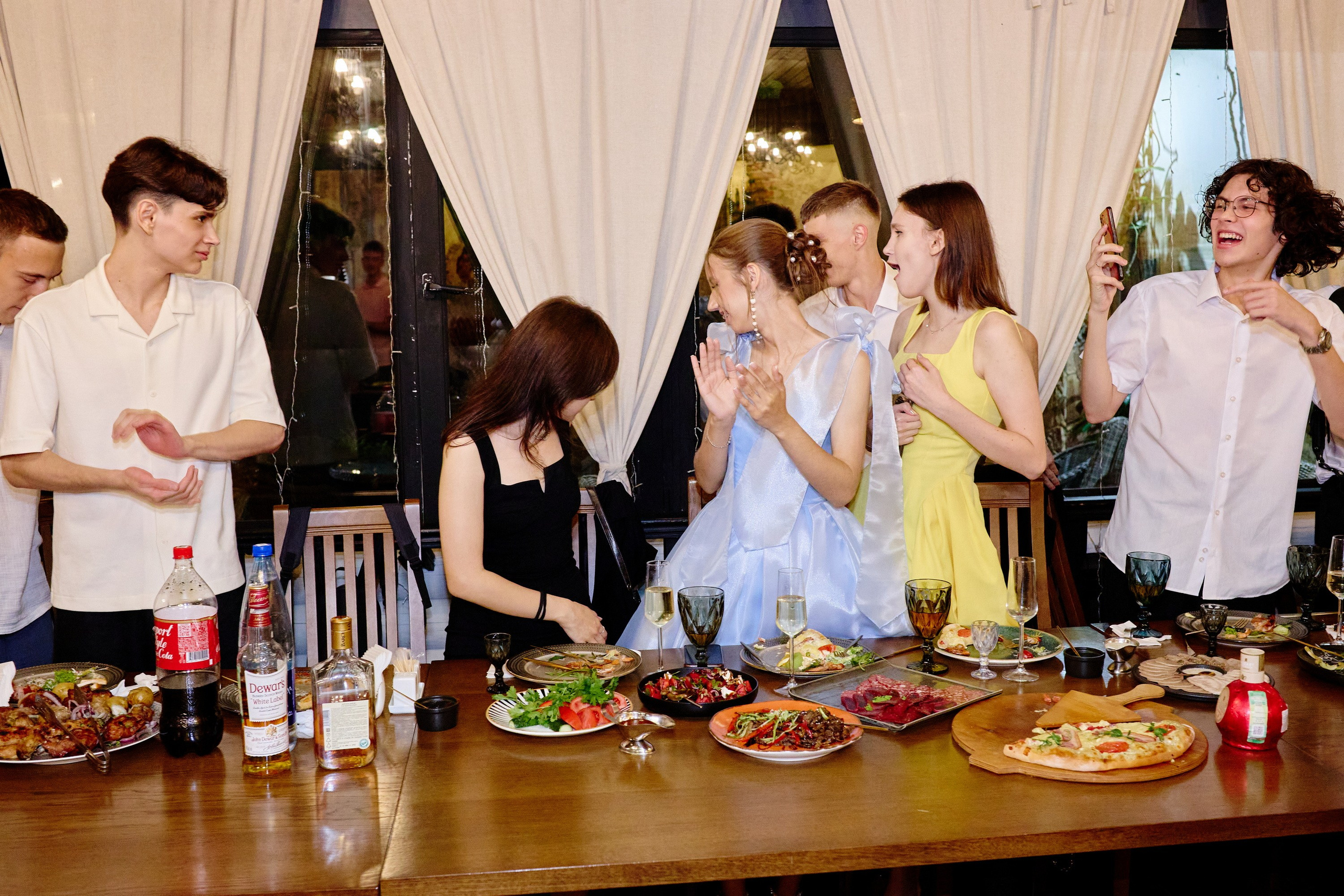 Выпускной 35 Сош. Фотограф Выпускные альбомы Таганрог Сергей Коробченко