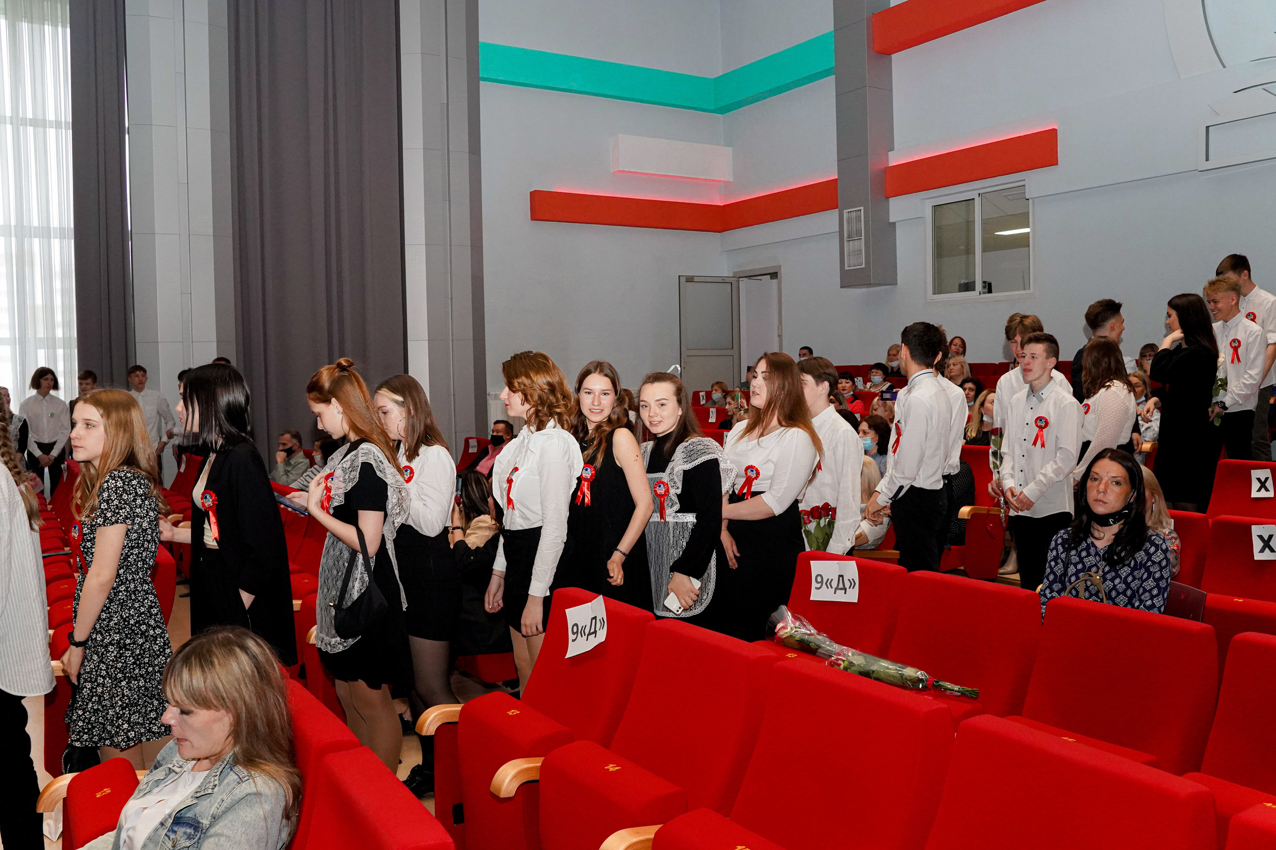 Звонок и выпускной. Фотограф, видеооператор Нина Коршунова