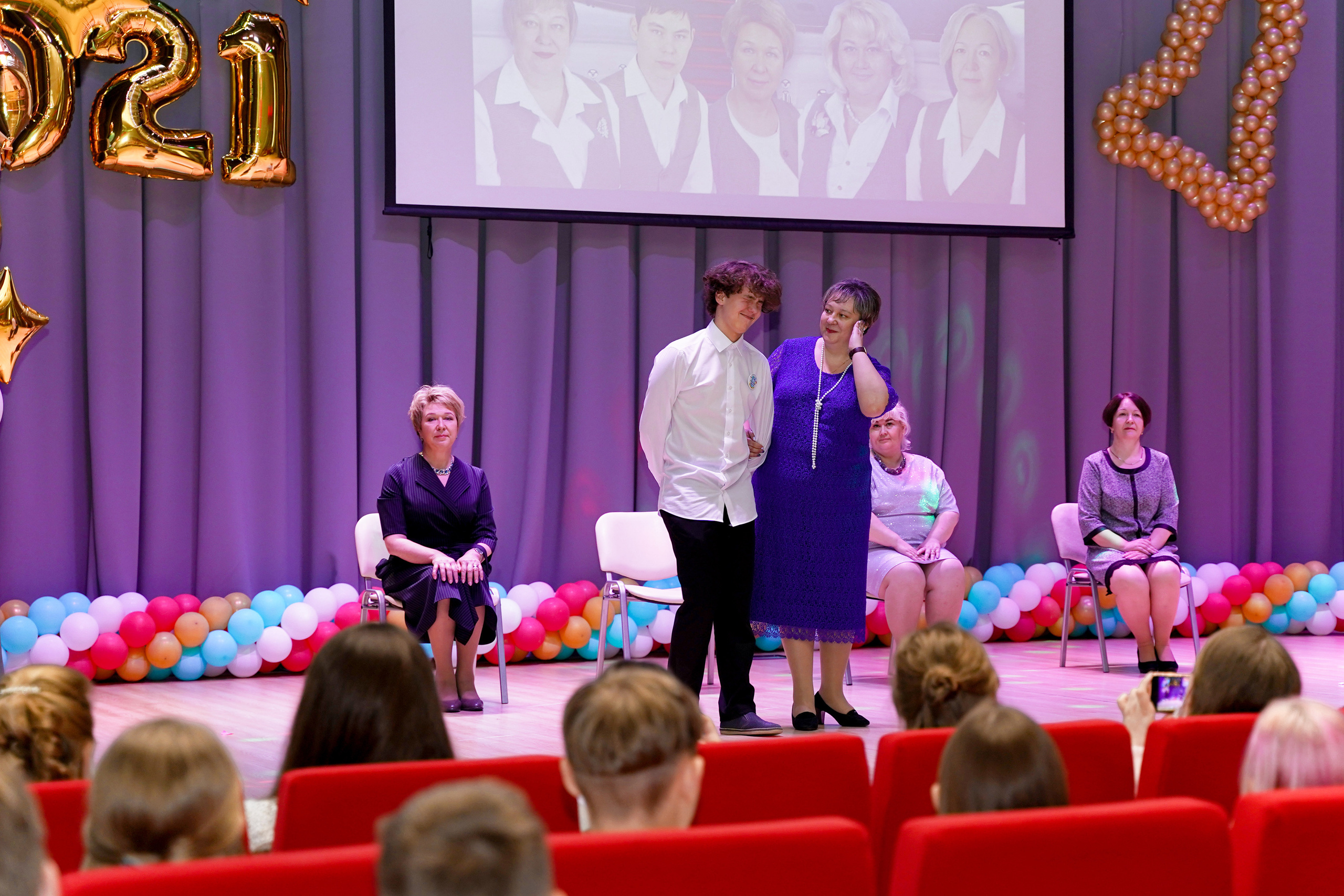 Звонок и выпускной. Фотограф, видеооператор Нина Коршунова