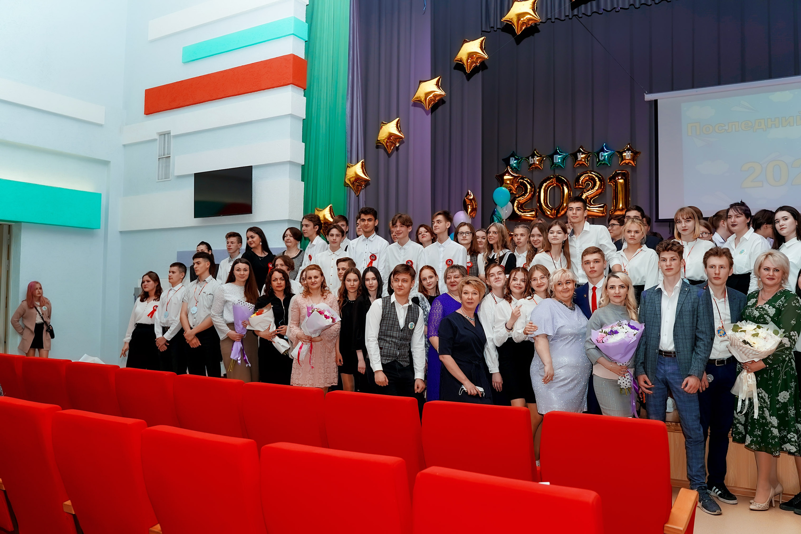 Звонок и выпускной. Фотограф, видеооператор Нина Коршунова