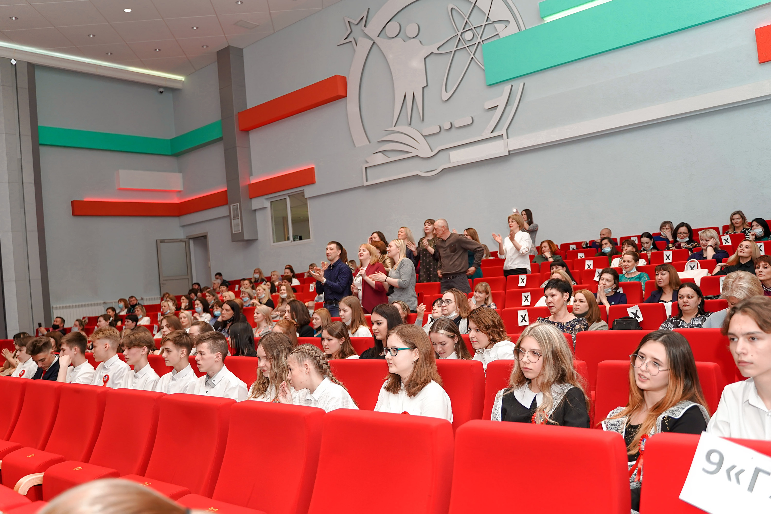 Звонок и выпускной. Фотограф, видеооператор Нина Коршунова