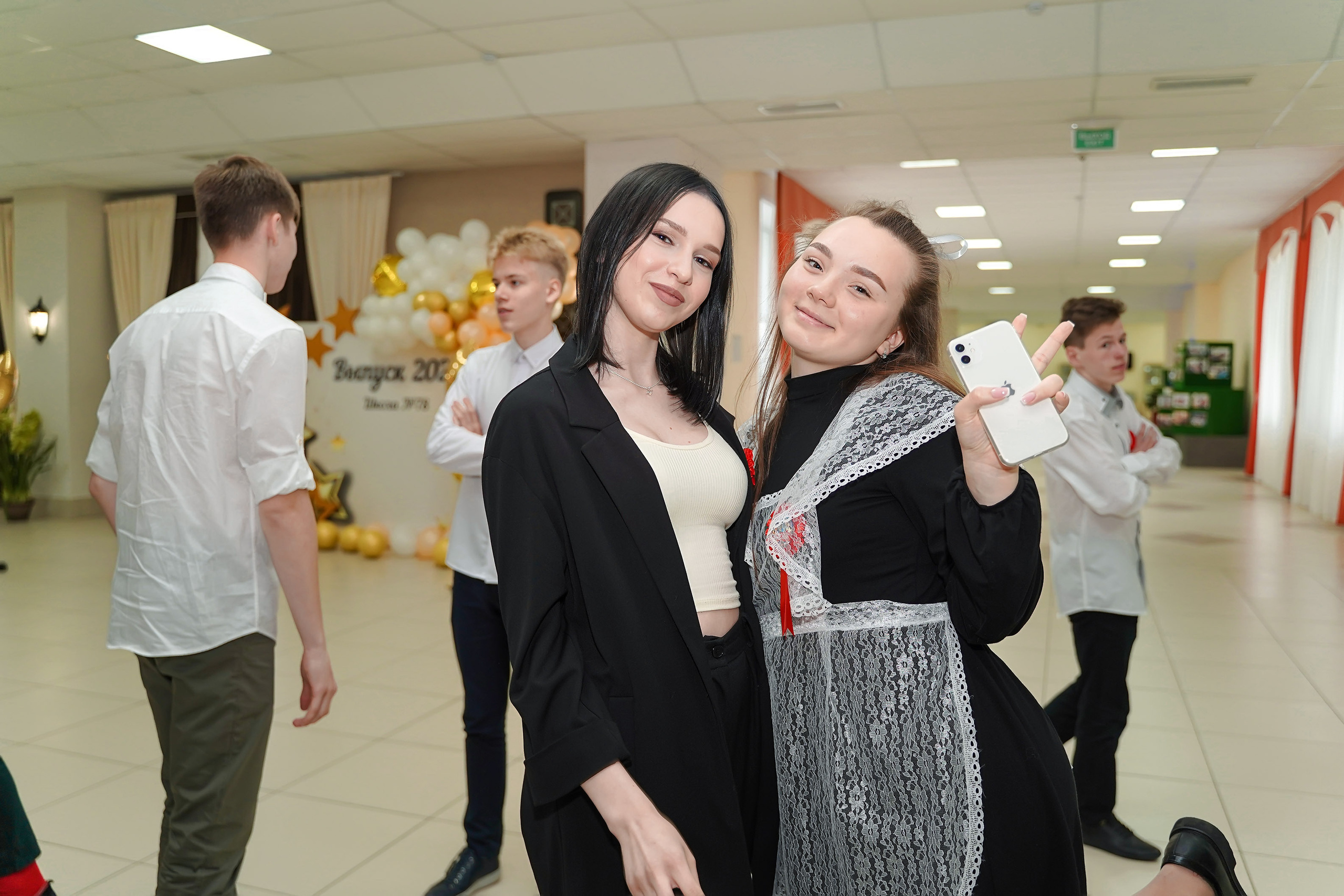 Звонок и выпускной. Фотограф, видеооператор Нина Коршунова