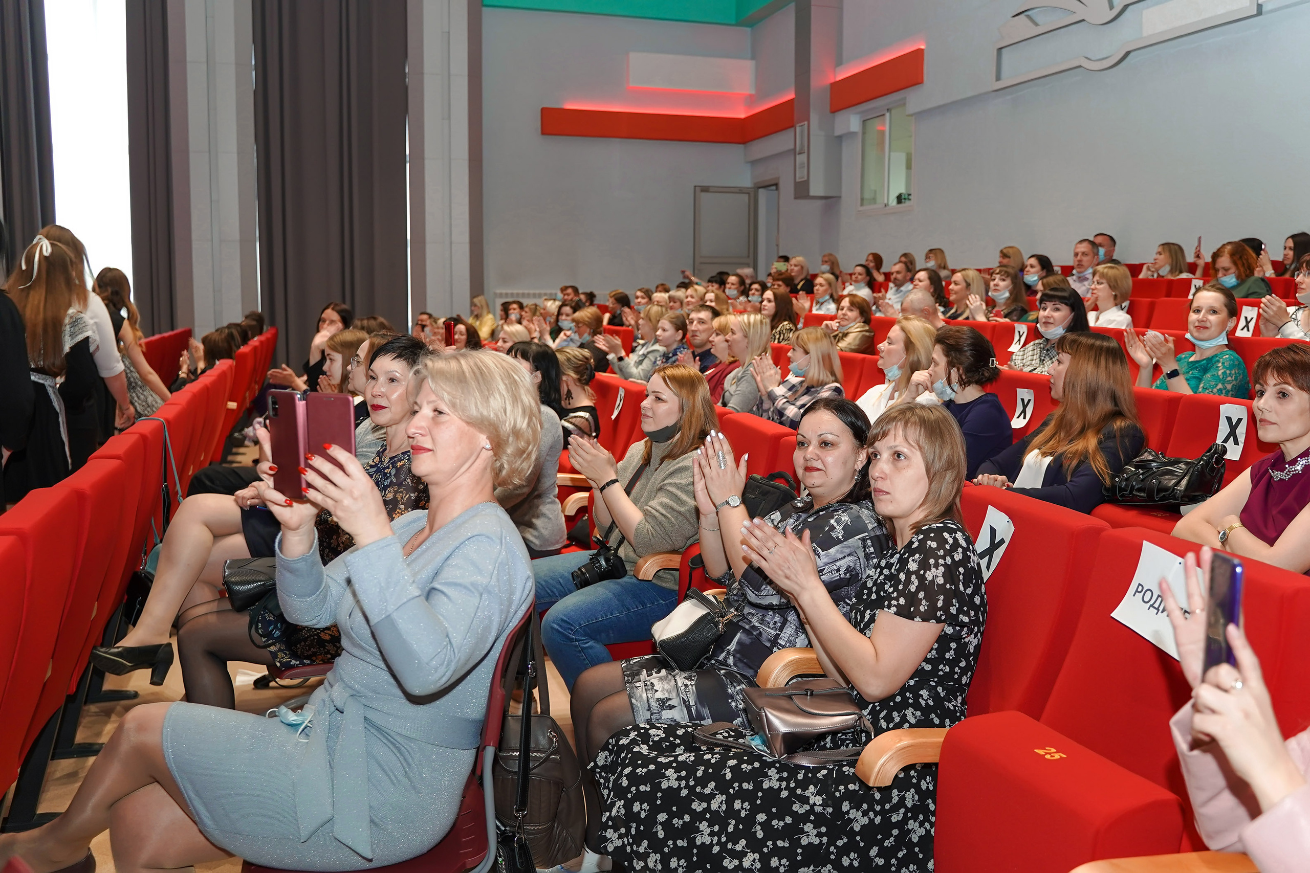 Звонок и выпускной. Фотограф, видеооператор Нина Коршунова