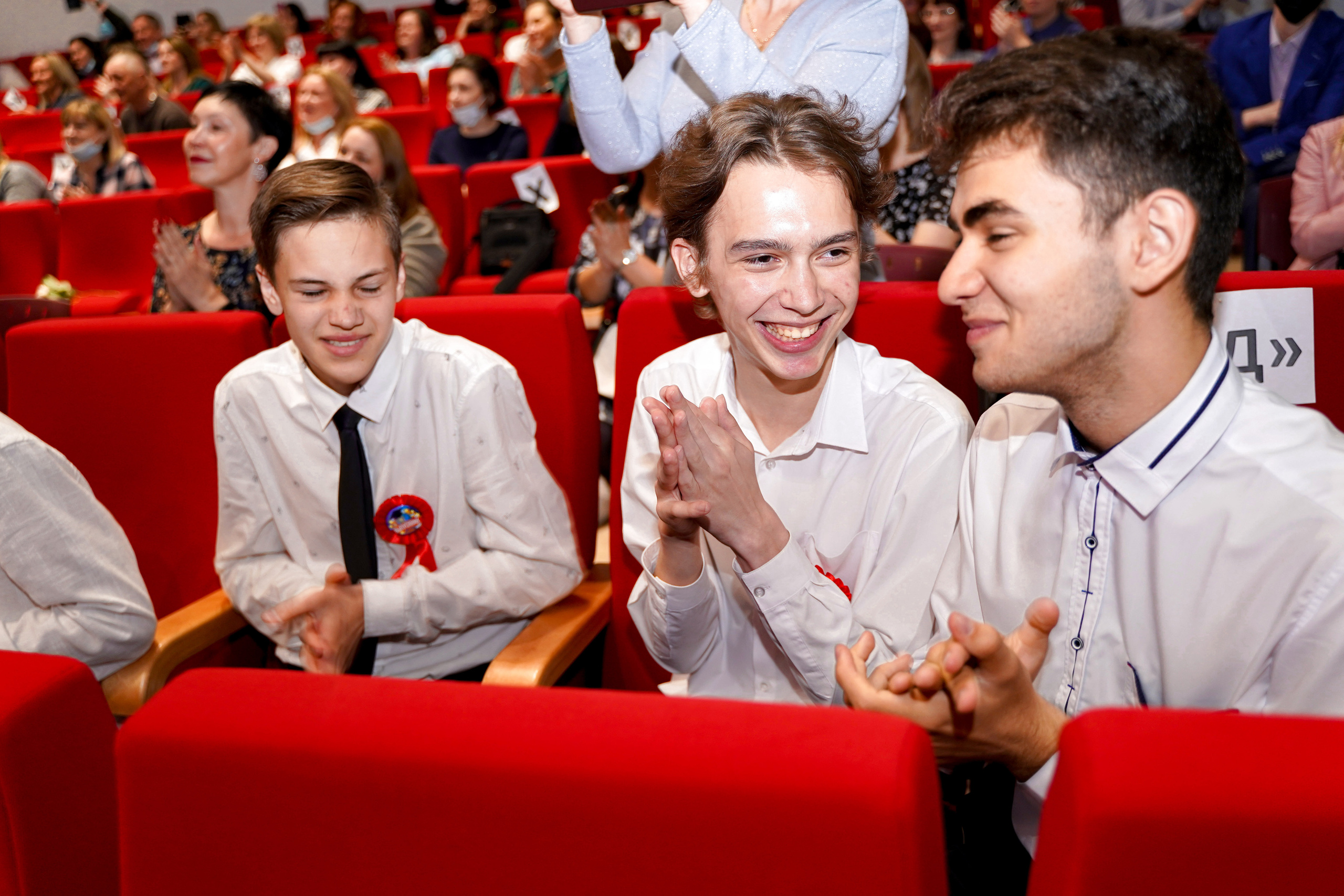 Звонок и выпускной. Фотограф, видеооператор Нина Коршунова